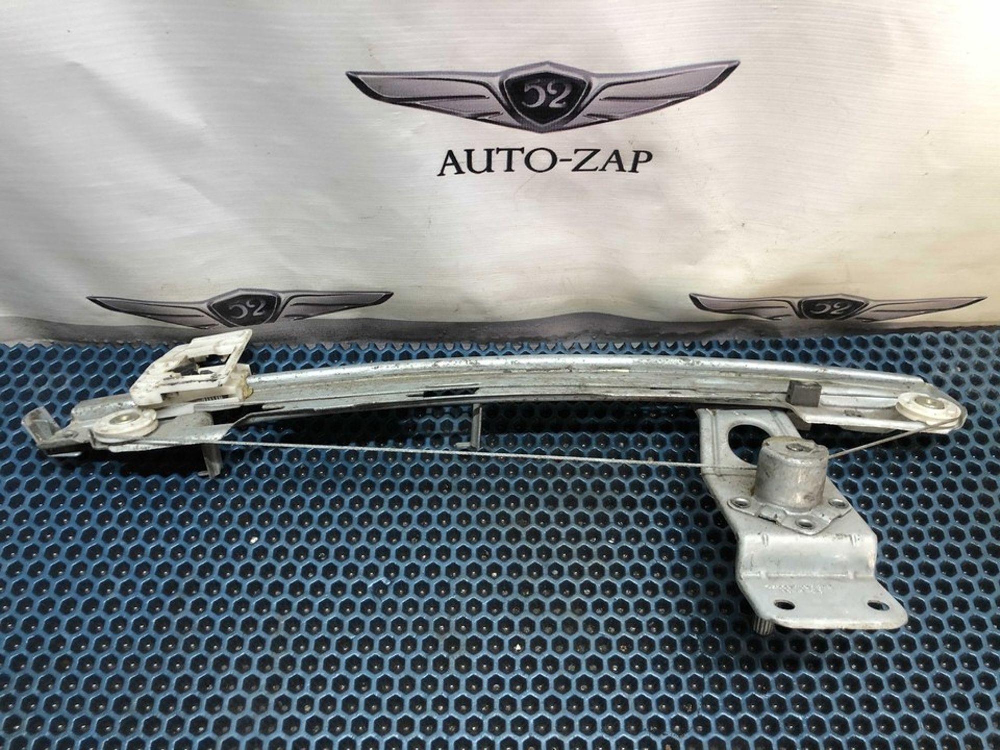 8200028073 Стеклоподъемник механический задний правый R Renault Megane II, 700 рублей, Нижний Новгород