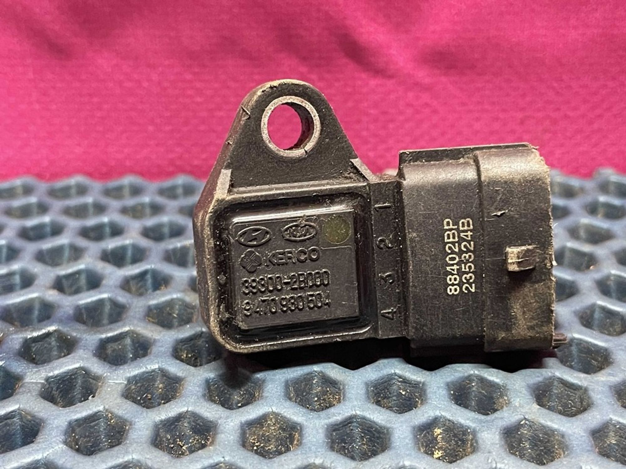 393002B000 Датчик абсолютного давления воздуха Hyundai Accent IV, 600 рублей, Нижний Новгород