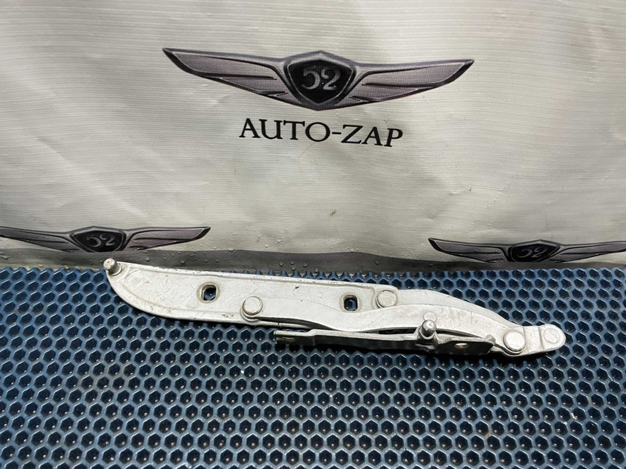 41628220074 Петля крышки багажника правая R BMW 3 E46, 700 рублей, Нижний Новгород