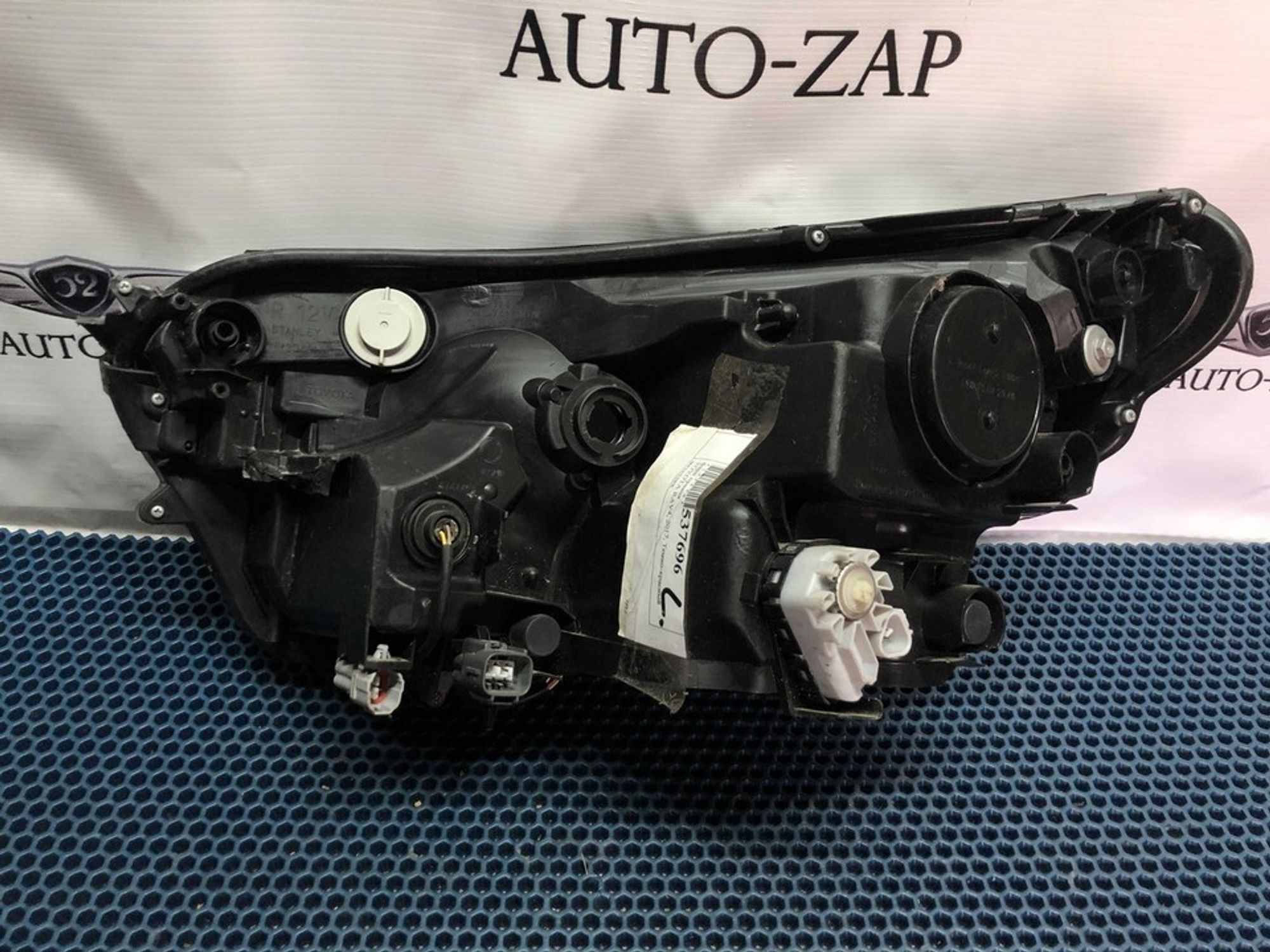 8113042650 Фара правая R Toyota RAV4 CA40, 7900 рублей, Нижний Новгород