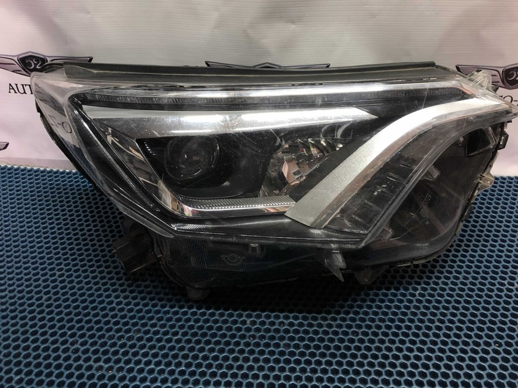8113042650 Фара правая R Toyota RAV4 CA40, 7900 рублей, Нижний Новгород