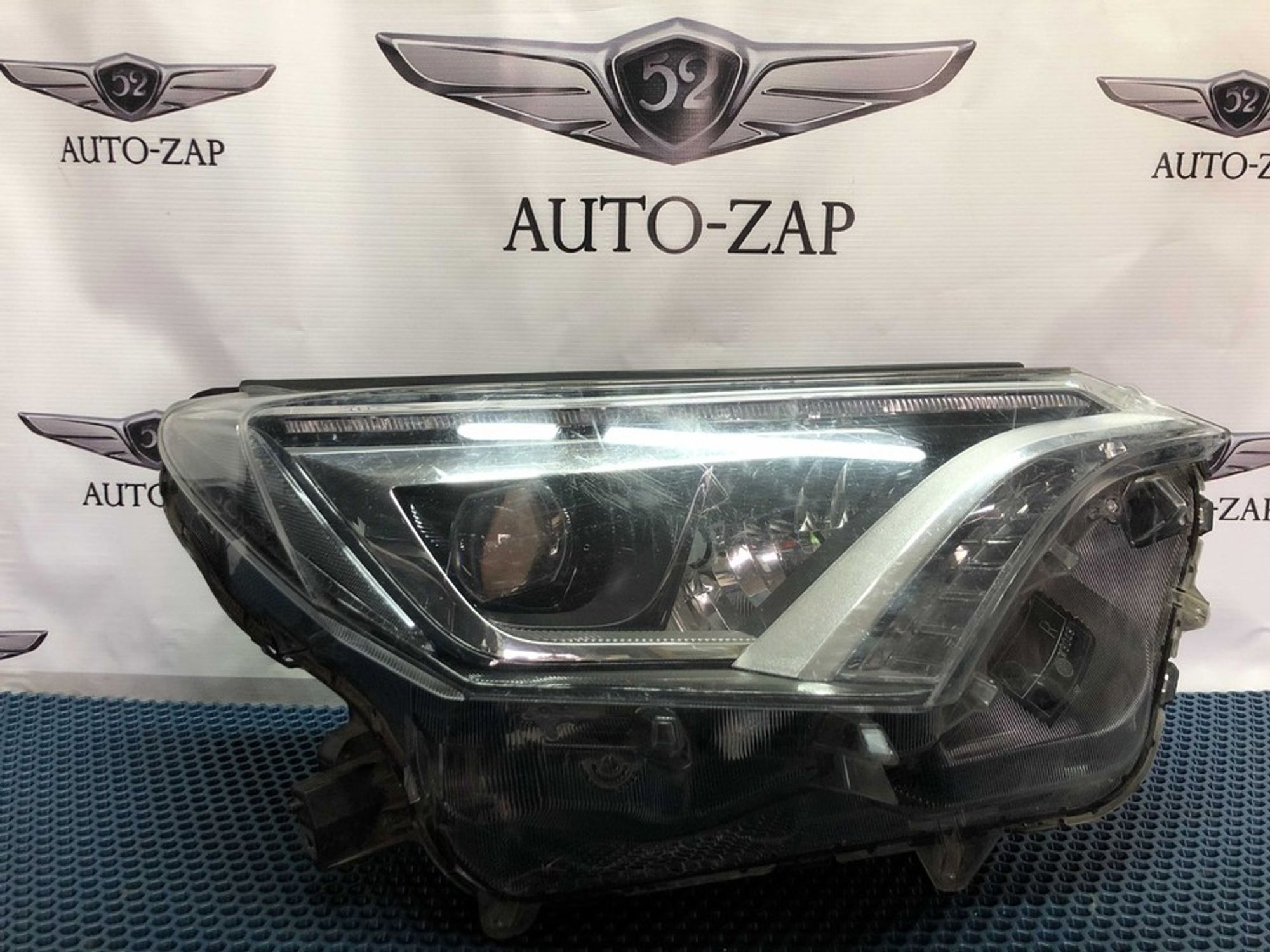 8113042650 Фара правая R Toyota RAV4 CA40, 7900 рублей, Нижний Новгород
