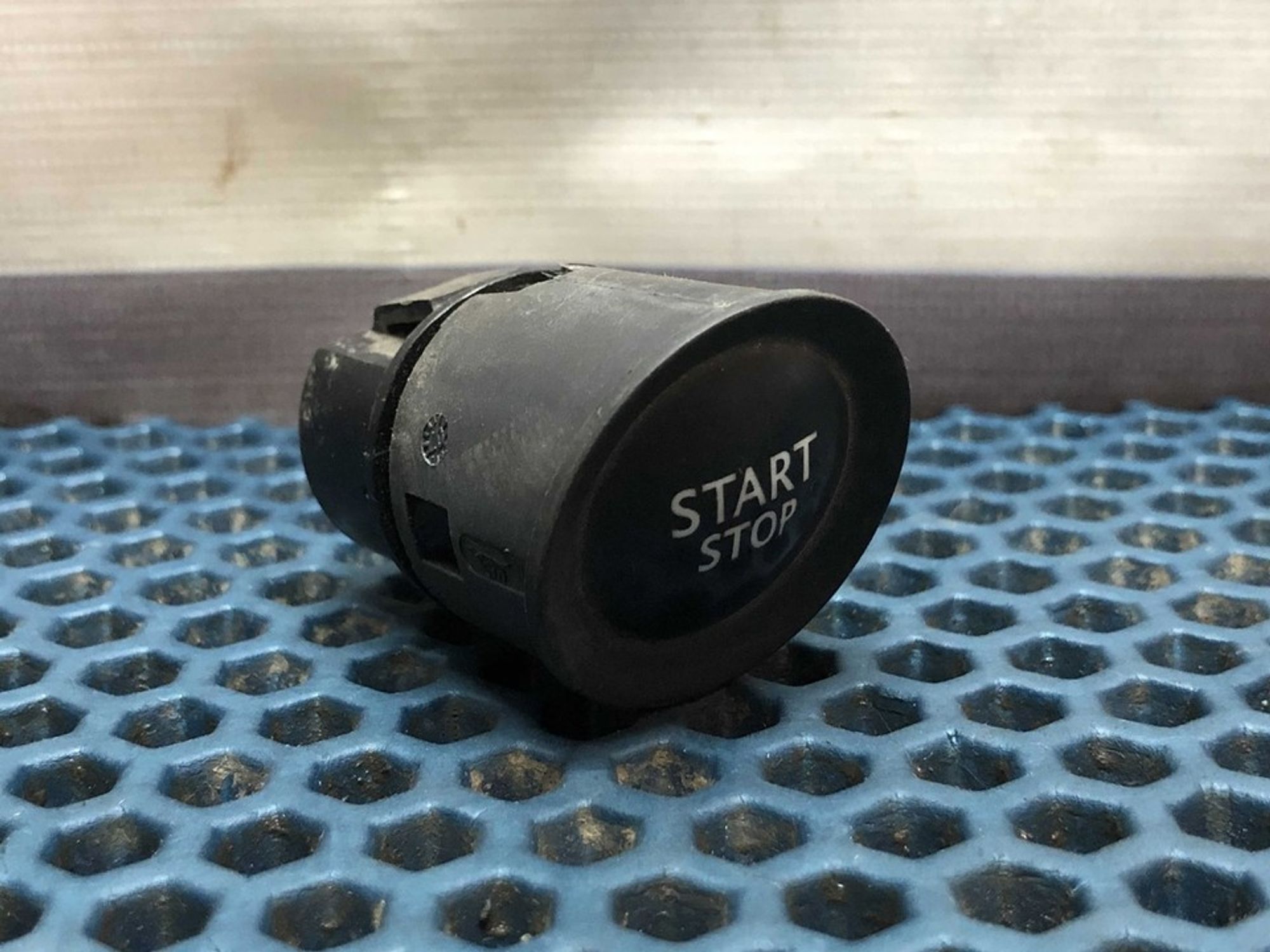251506978 Кнопка Start-Stop Renault Megane II, 500 рублей, Нижний Новгород