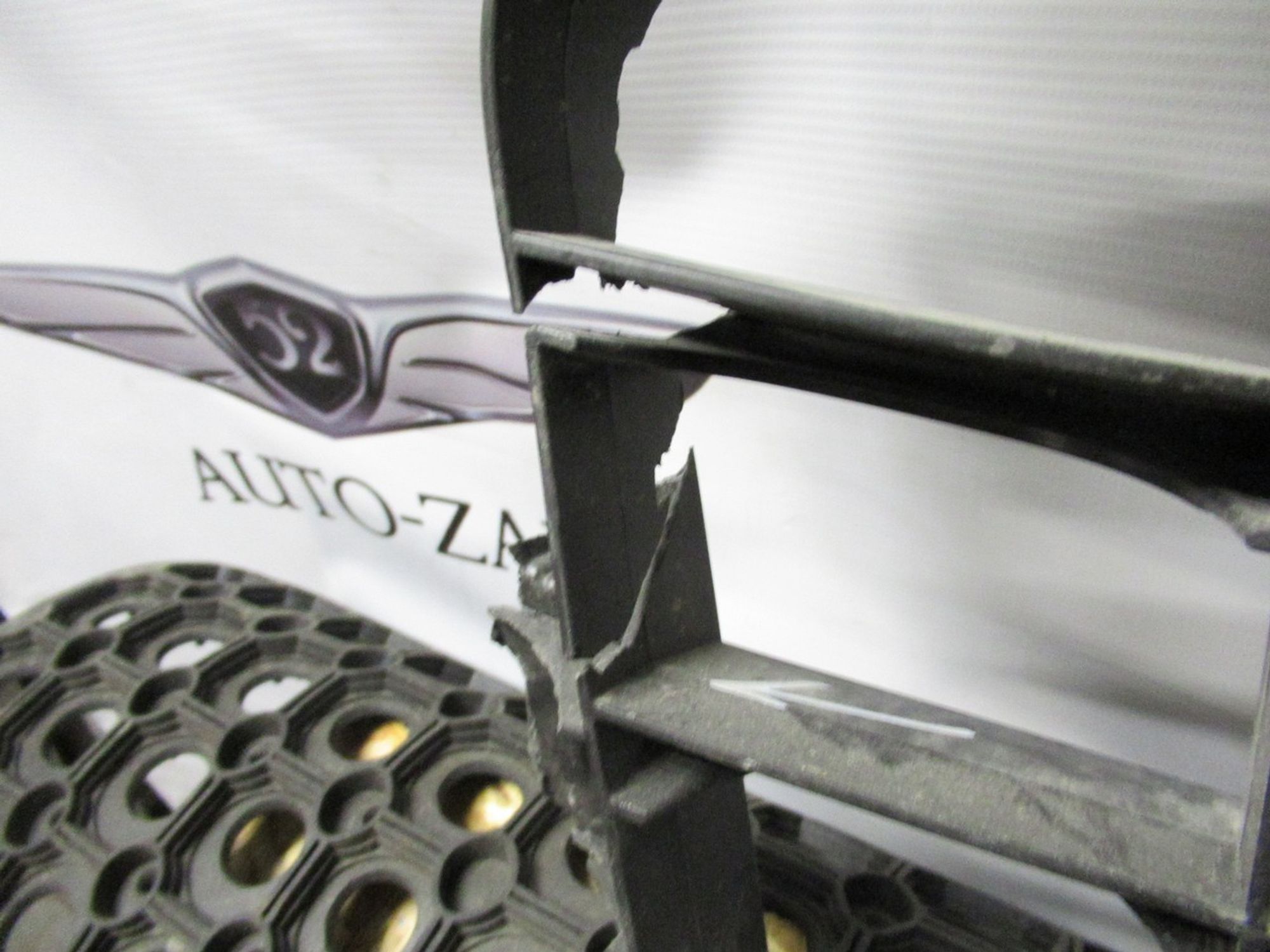 4M0807233C Каркас решетки радиатора Audi Q7 4M, 800 рублей, Нижний Новгород