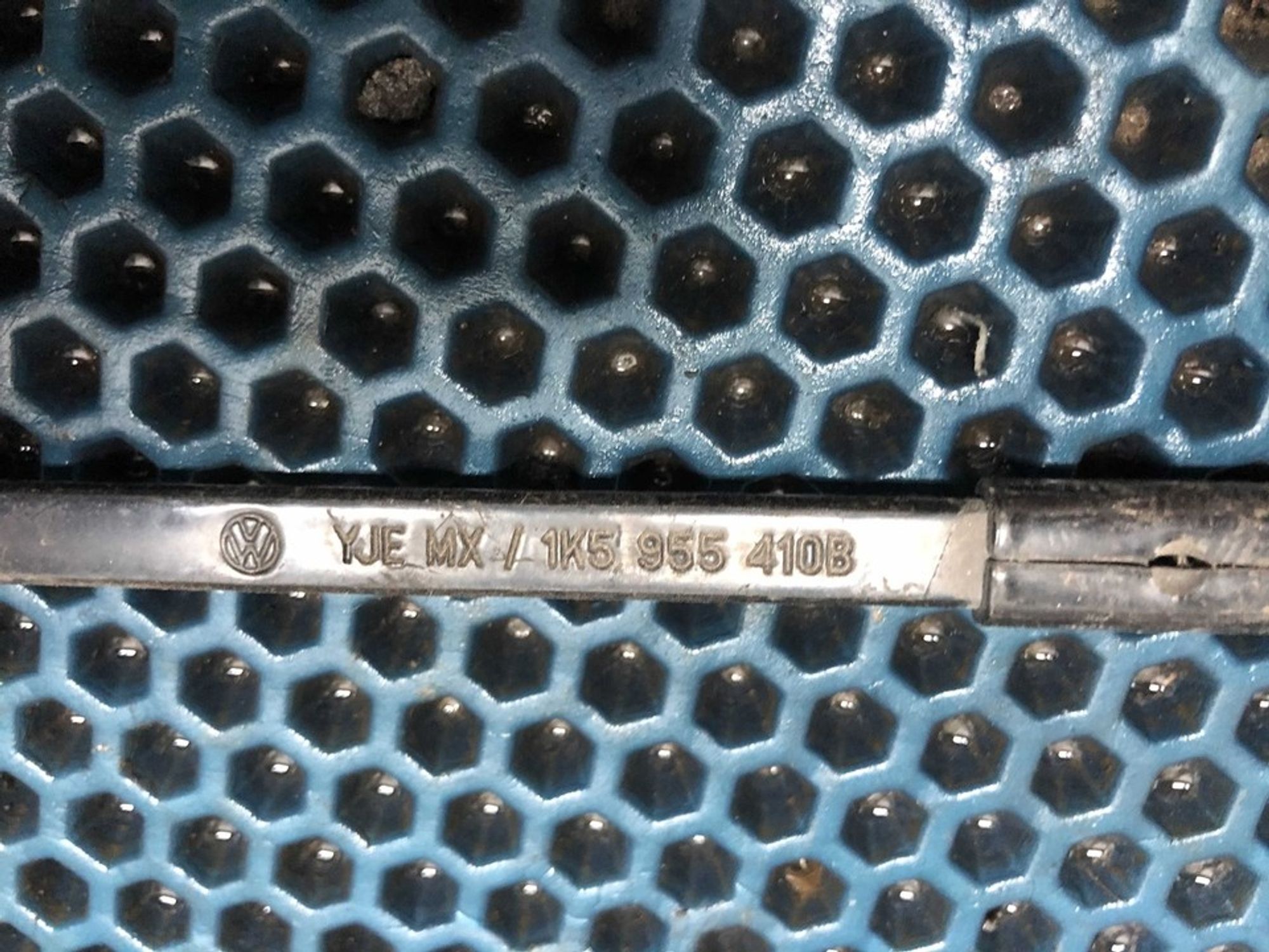 1K5955410B Поводок стеклоочистителя правый R Volkswagen Jetta V, 800 рублей, Нижний Новгород