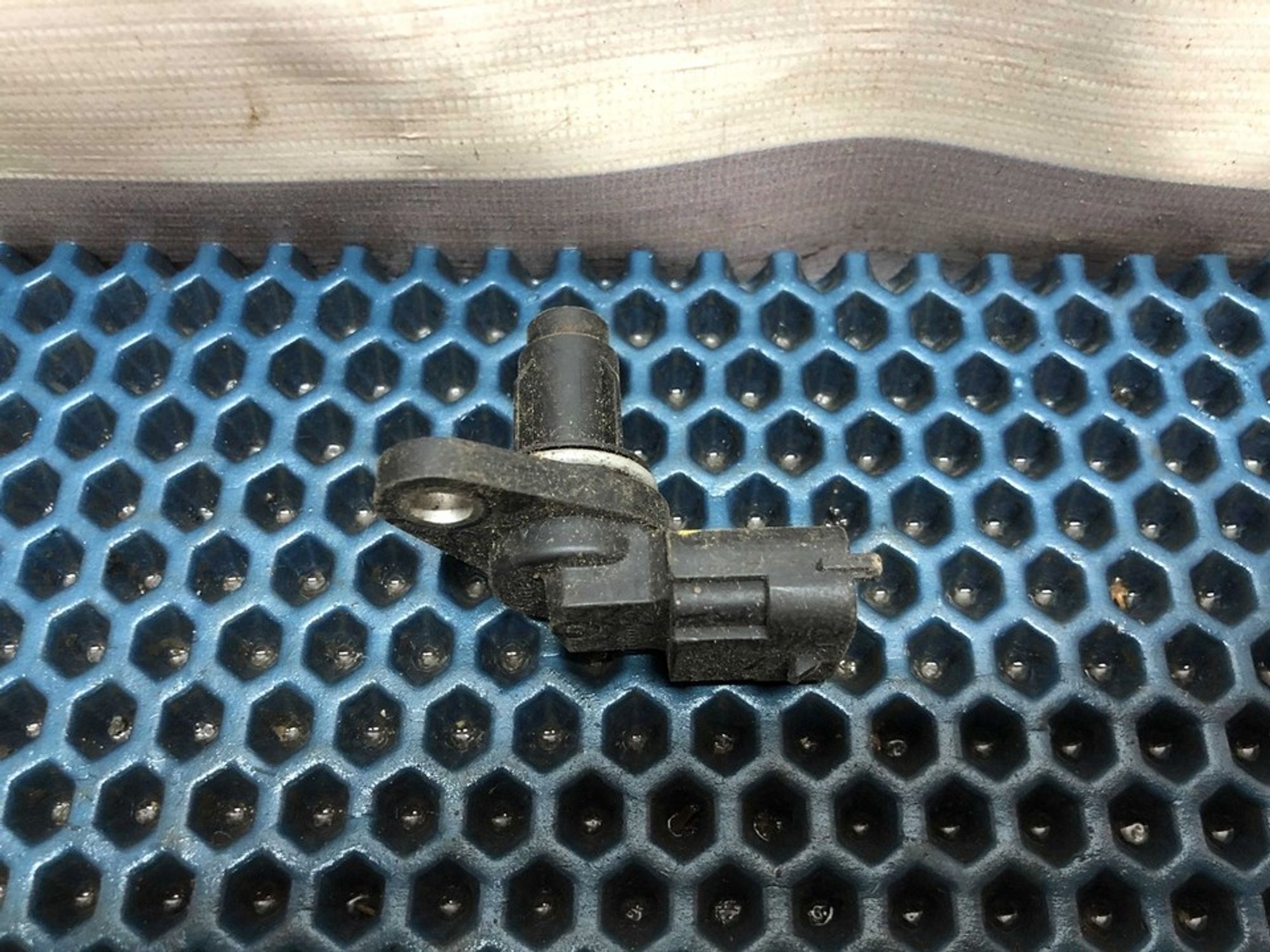 393502B000 Датчик положения распредвала Hyundai Accent IV, 700 рублей, Нижний Новгород