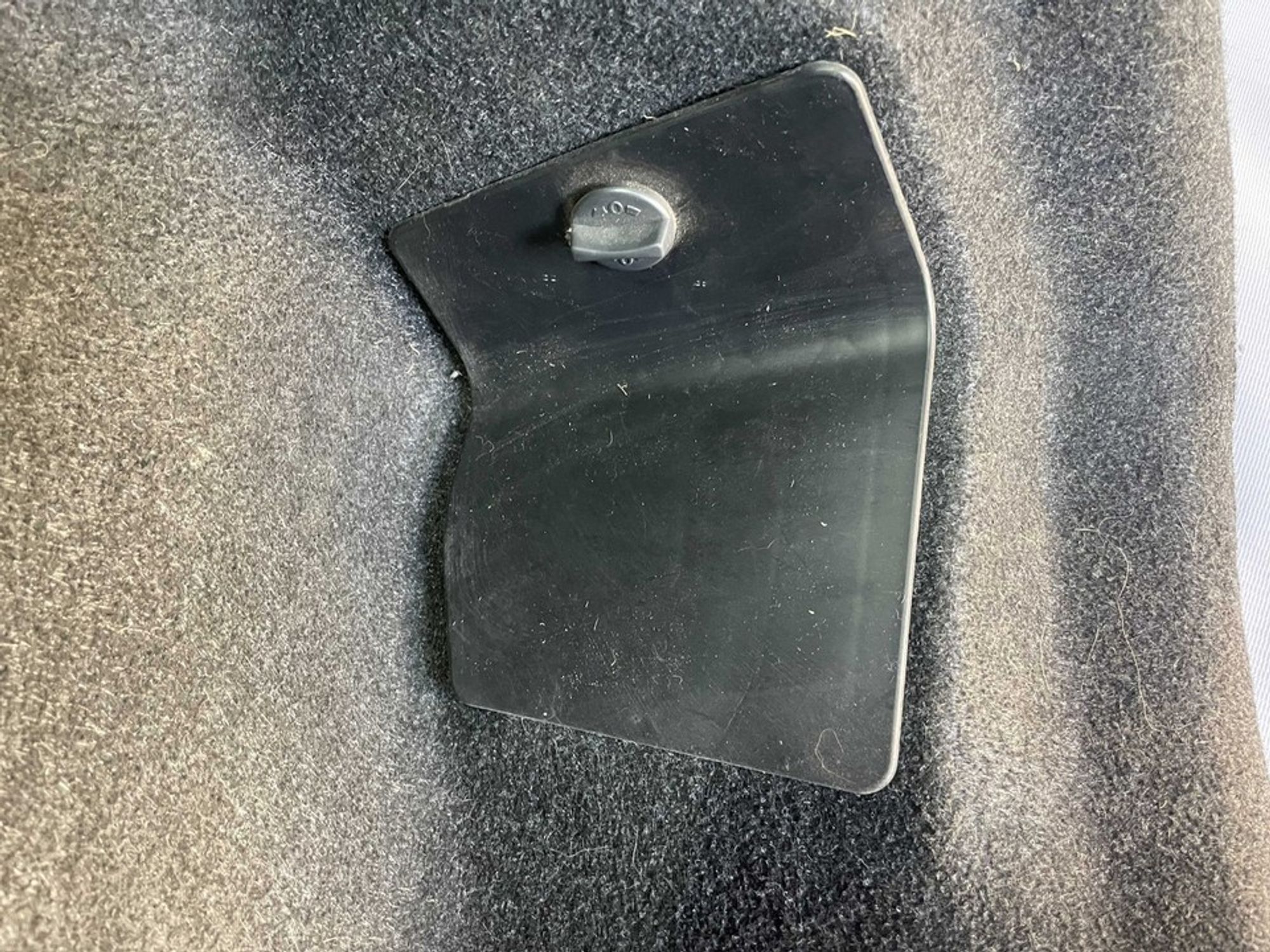 8200128702 Обшивка багажника боковая правая R R..., 700 рублей, Нижний Новгород