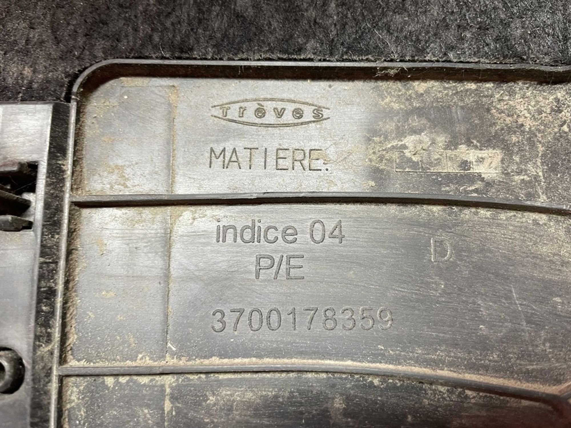 8200128702 Обшивка багажника боковая правая R R..., 700 рублей, Нижний Новгород