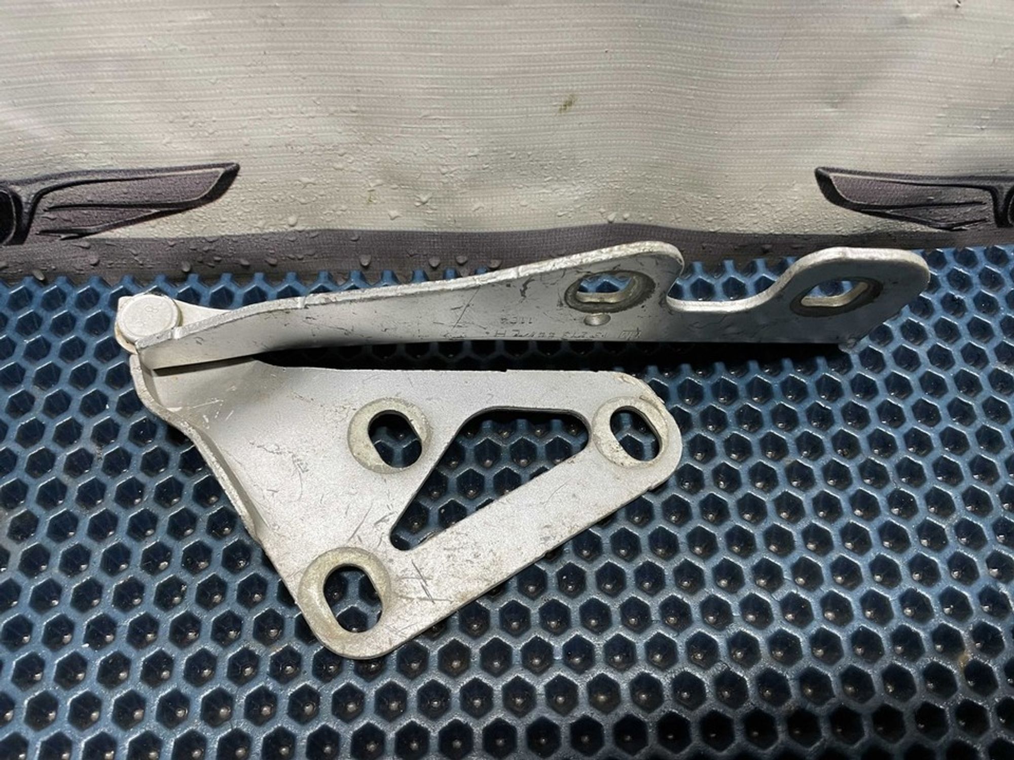 13213447 Петля капота левая L Opel Astra H, 900 рублей, Нижний Новгород