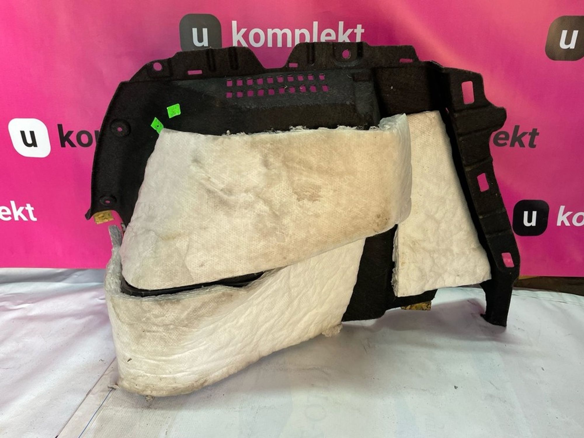 85740A2020 Обшивка багажника боковая правая R K..., 1400 рублей, Нижний Новгород