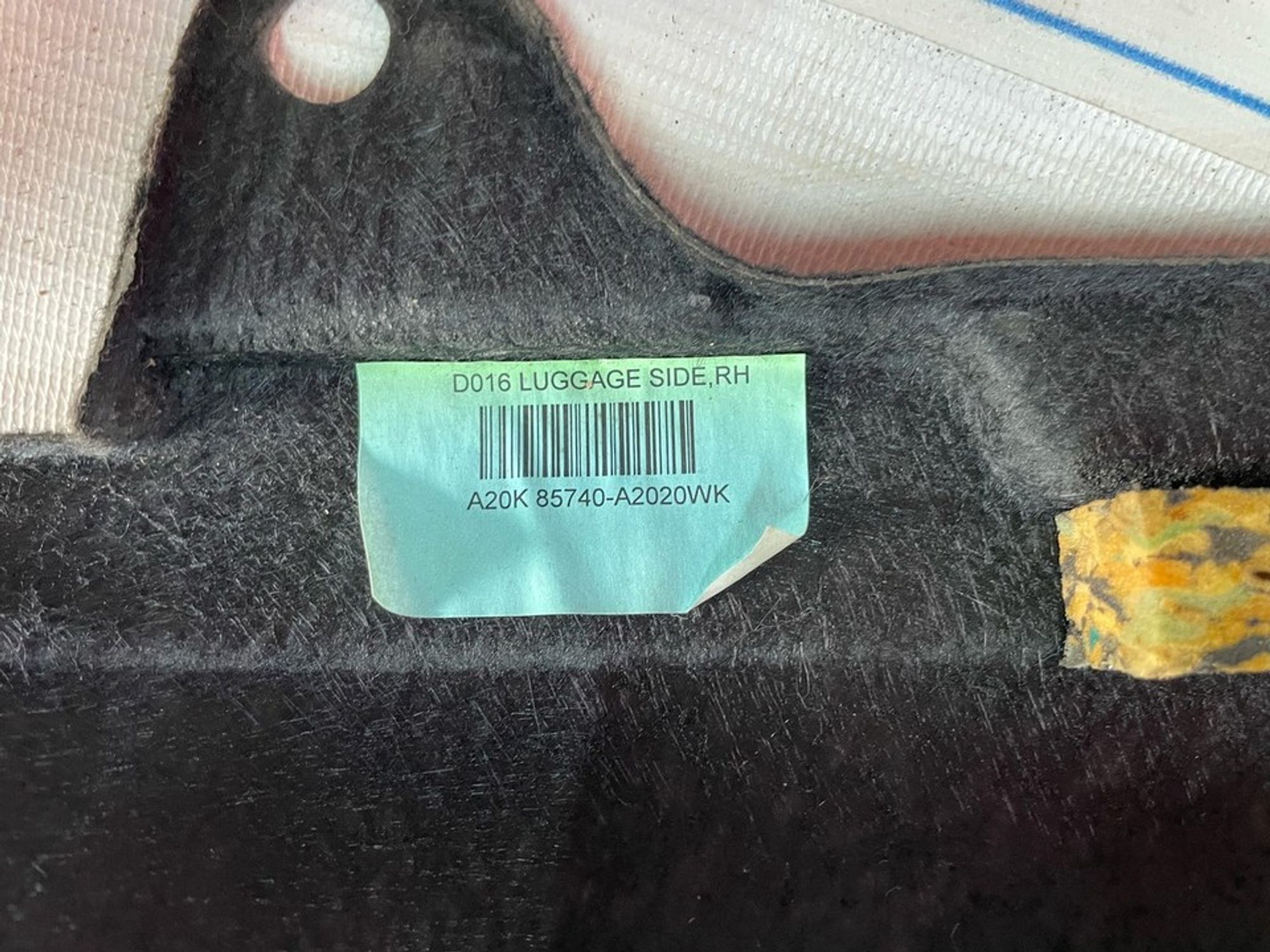 85740A2020 Обшивка багажника боковая правая R K..., 1400 рублей, Нижний Новгород