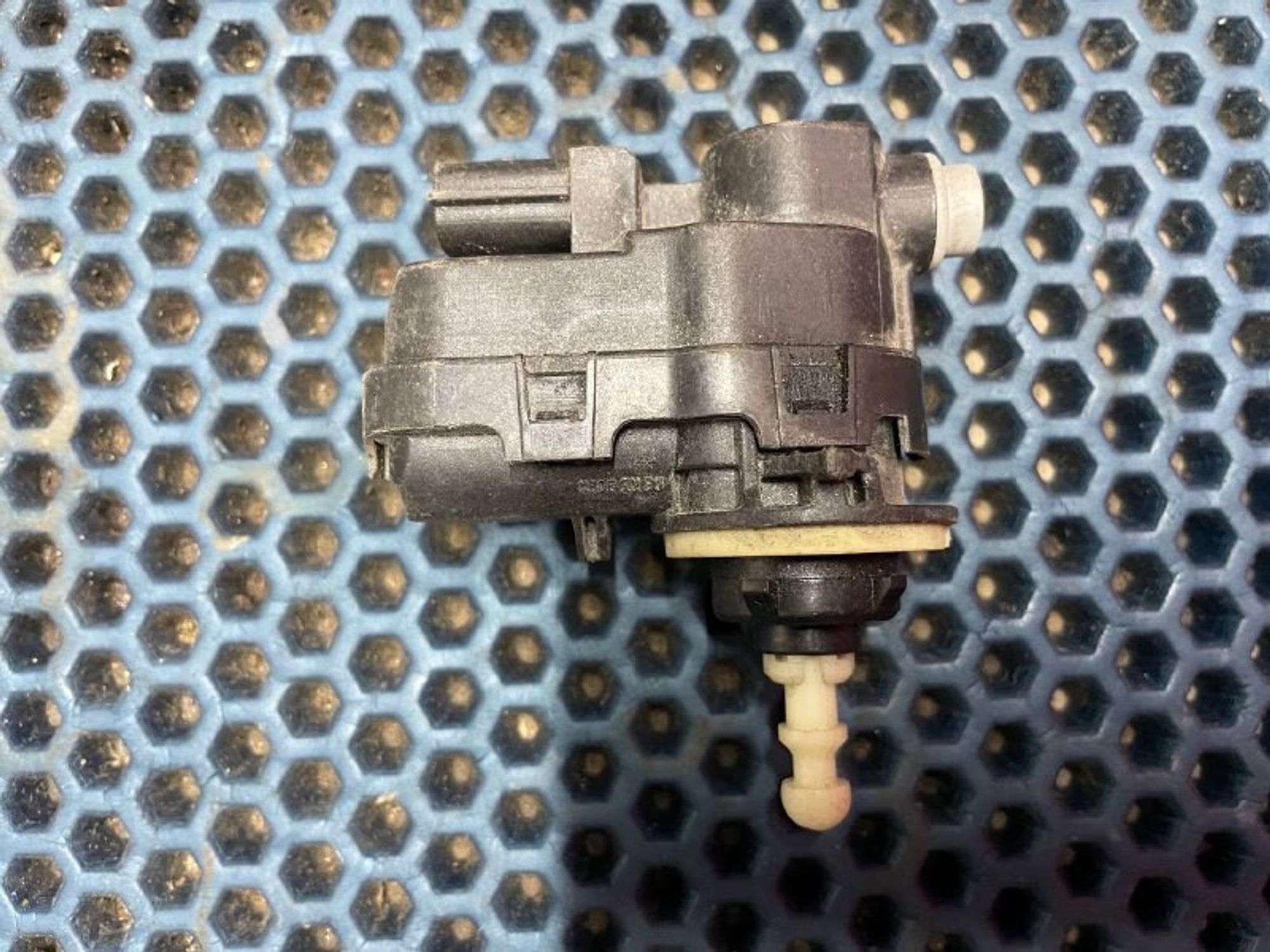 260567357R Моторчик корректора фары Lada Vesta, 800 рублей, Нижний Новгород