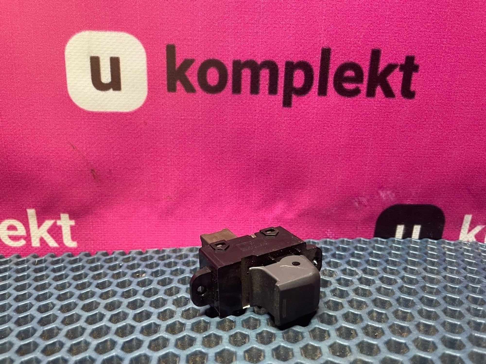 935804X000 Кнопка стеклоподъемника Kia Rio III, 700 рублей, Нижний Новгород