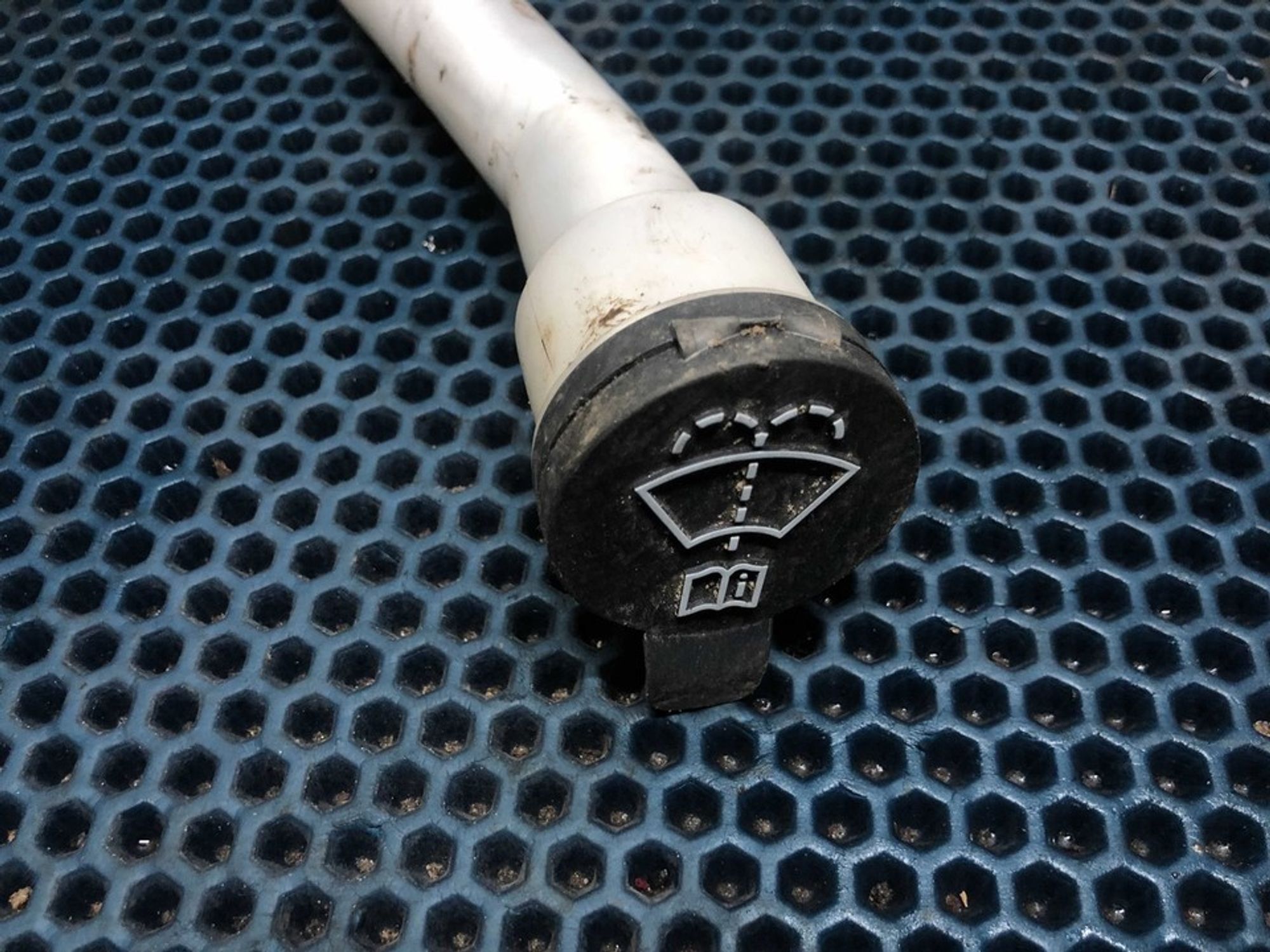 13260584 Горловина бачка омывателя Opel Astra J, 700 рублей, Нижний Новгород