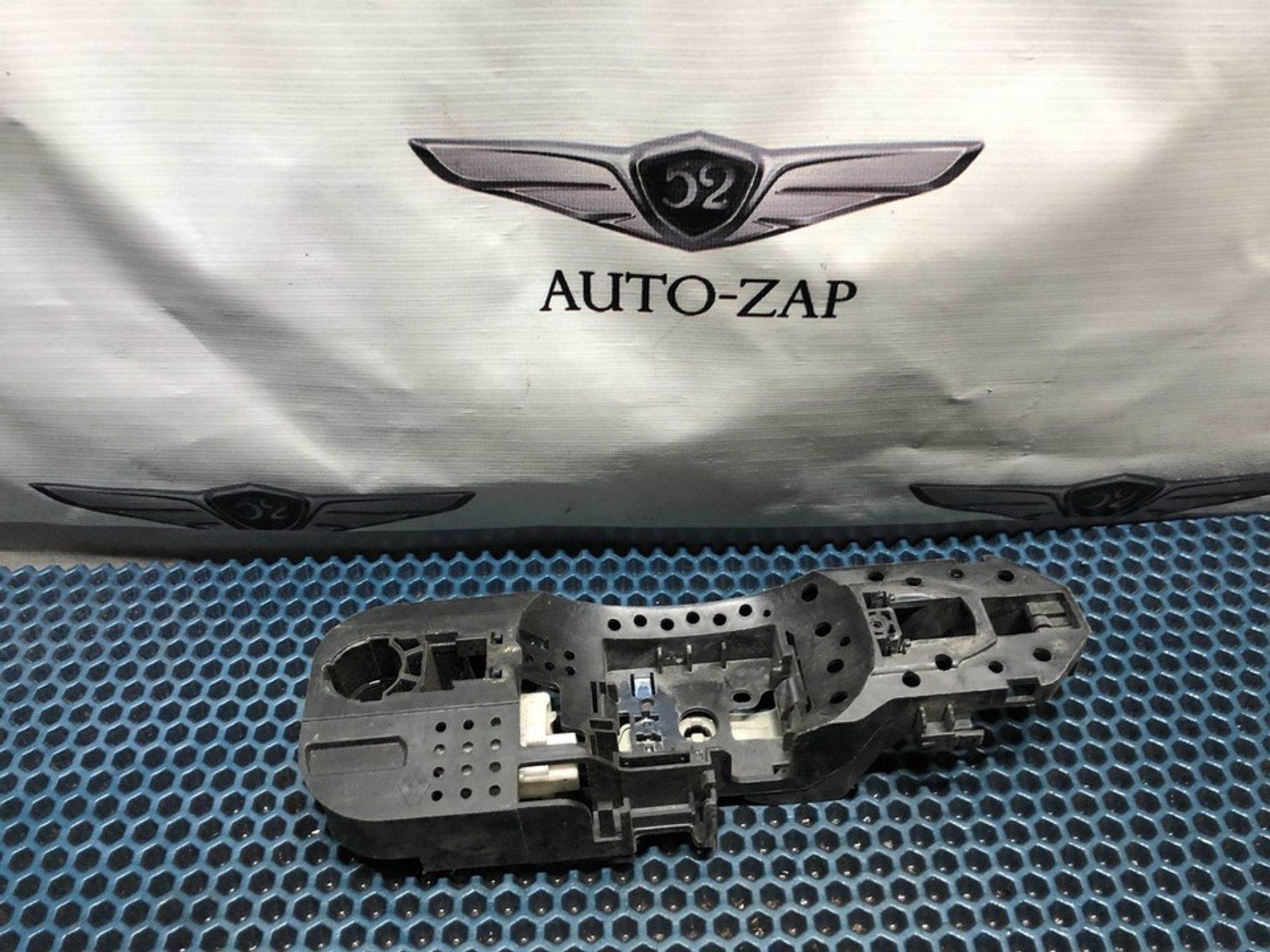 806060041 Кронштейн ручки двери наружней правой R Renault Megane III, 900 рублей, Нижний Новгород