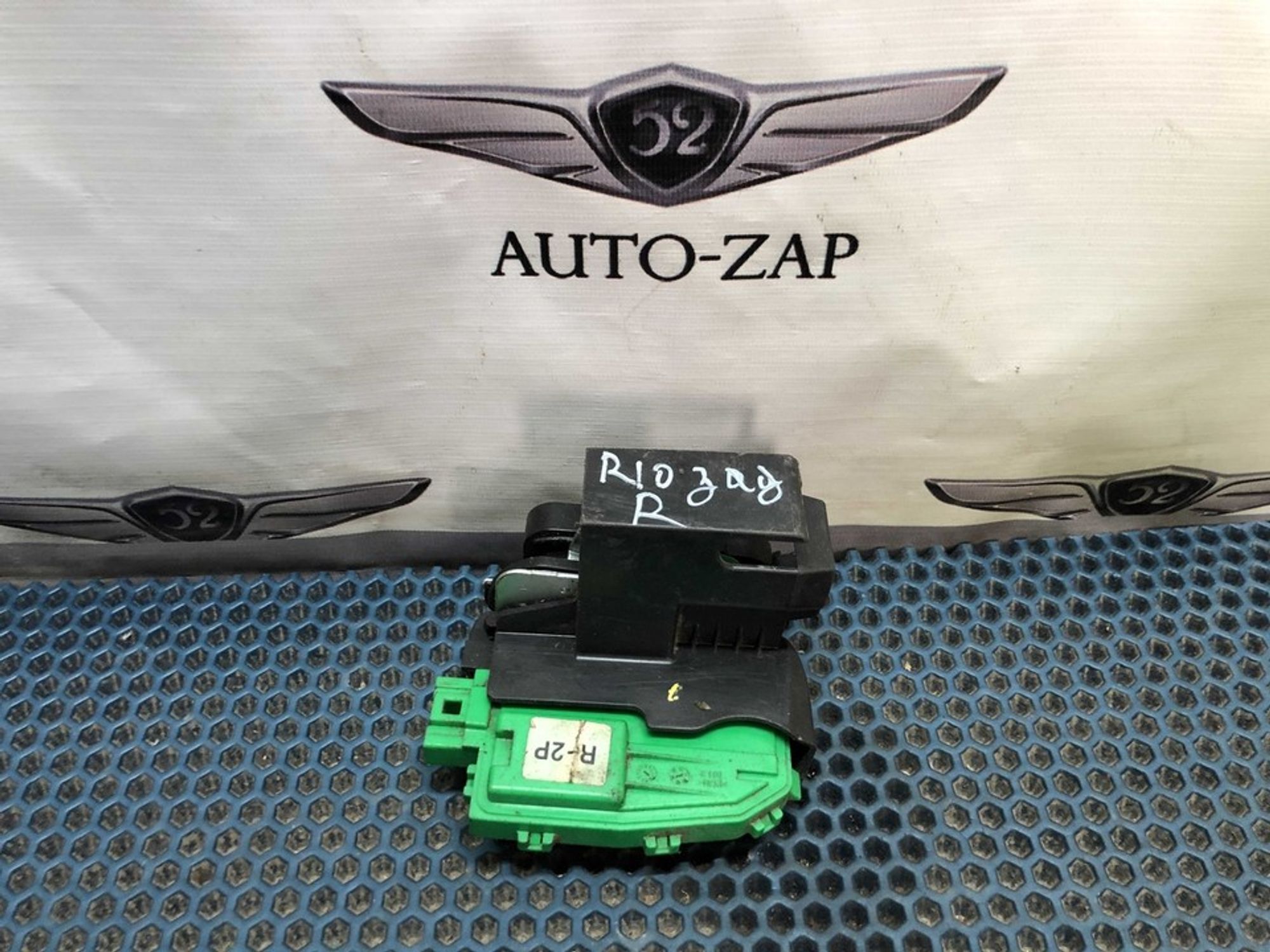 814201R020 Замок двери задней правой R Hyundai Solaris I, 900 рублей, Нижний Новгород