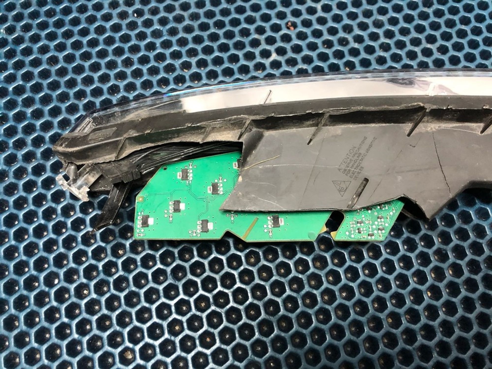 95863118231 Ходовой огонь правый R Porsche Cayenne II, 2000 рублей, Нижний Новгород