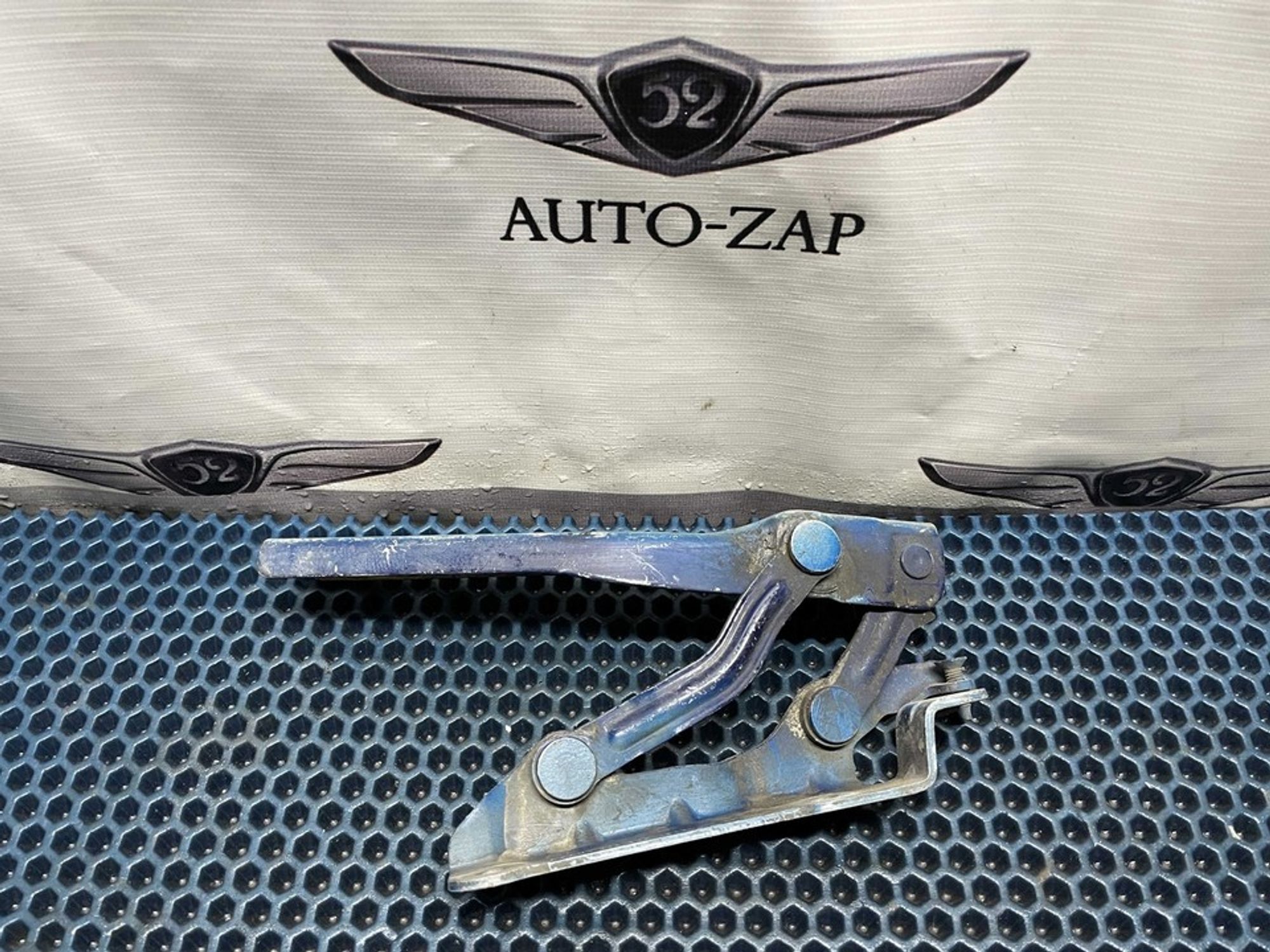 1Z0823301C Петля капота левая L Skoda Octavia II, 1200 рублей, Нижний Новгород