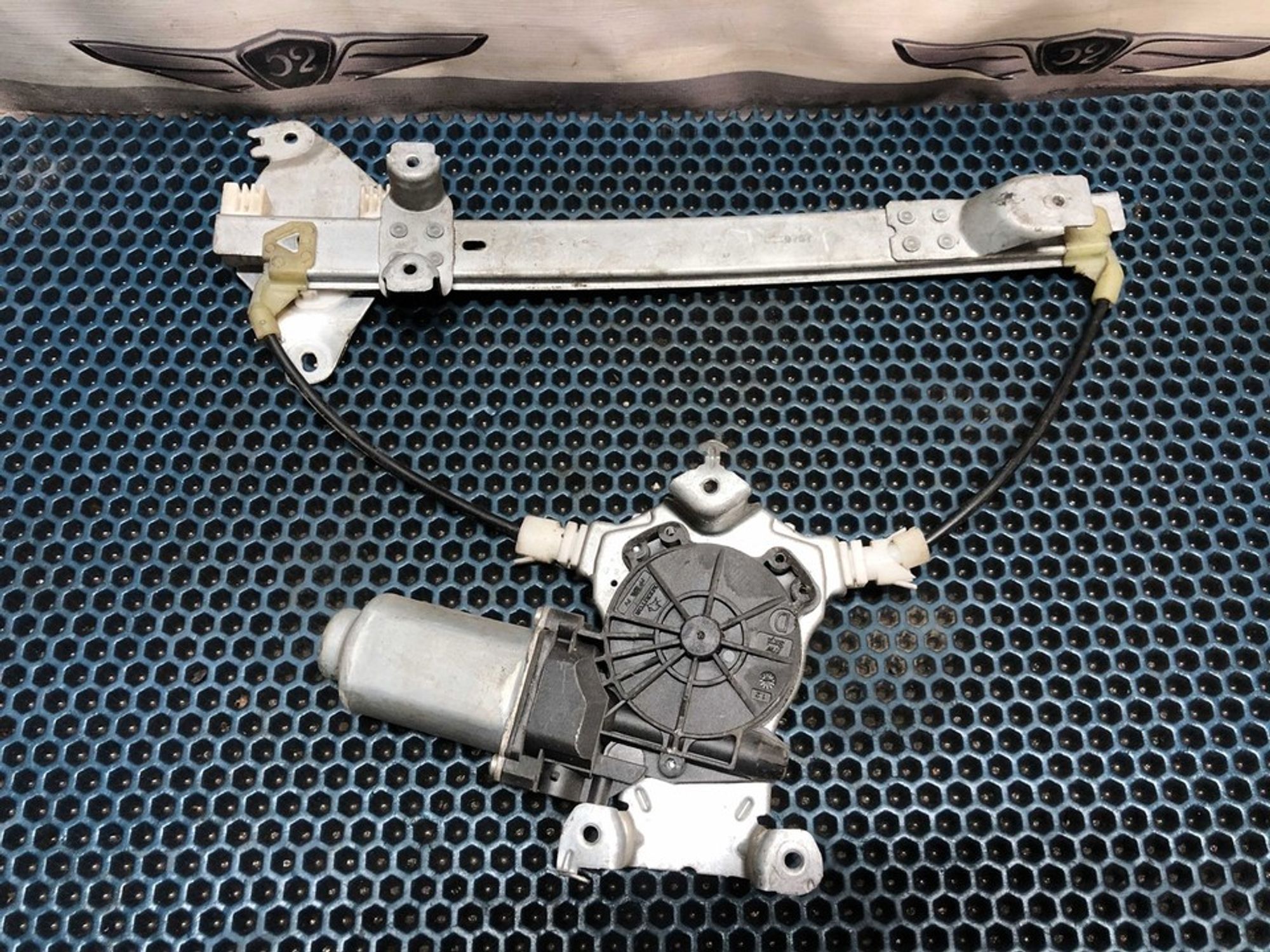 402190A Стеклоподъемник электрический задний правый R Nissan Qashqai J10, 1200 рублей, Нижний Новгород