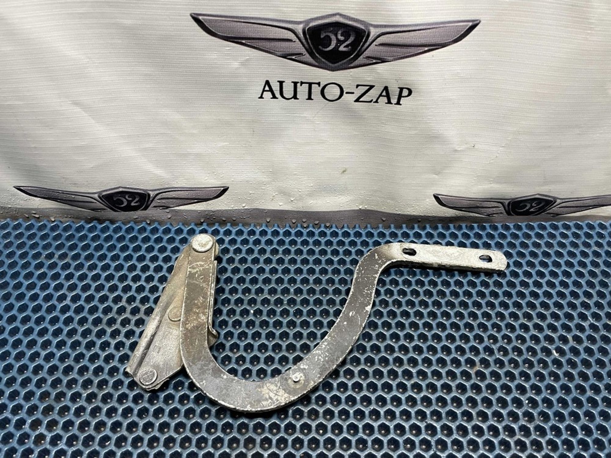 1L0823301 Петля капота левая L Seat Toledo I, 600 рублей, Нижний Новгород