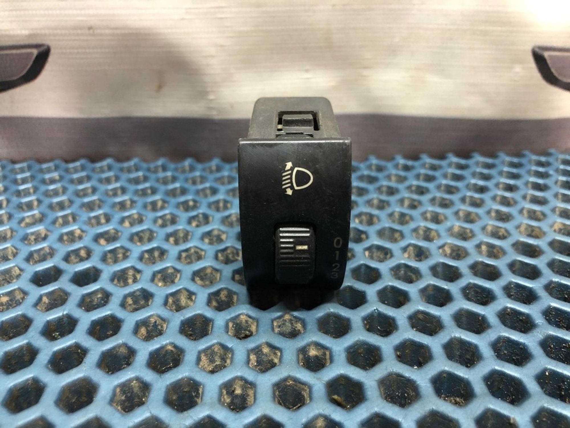 96237724 Кнопка корректора фар Daewoo Nexia I, 300 рублей, Нижний Новгород