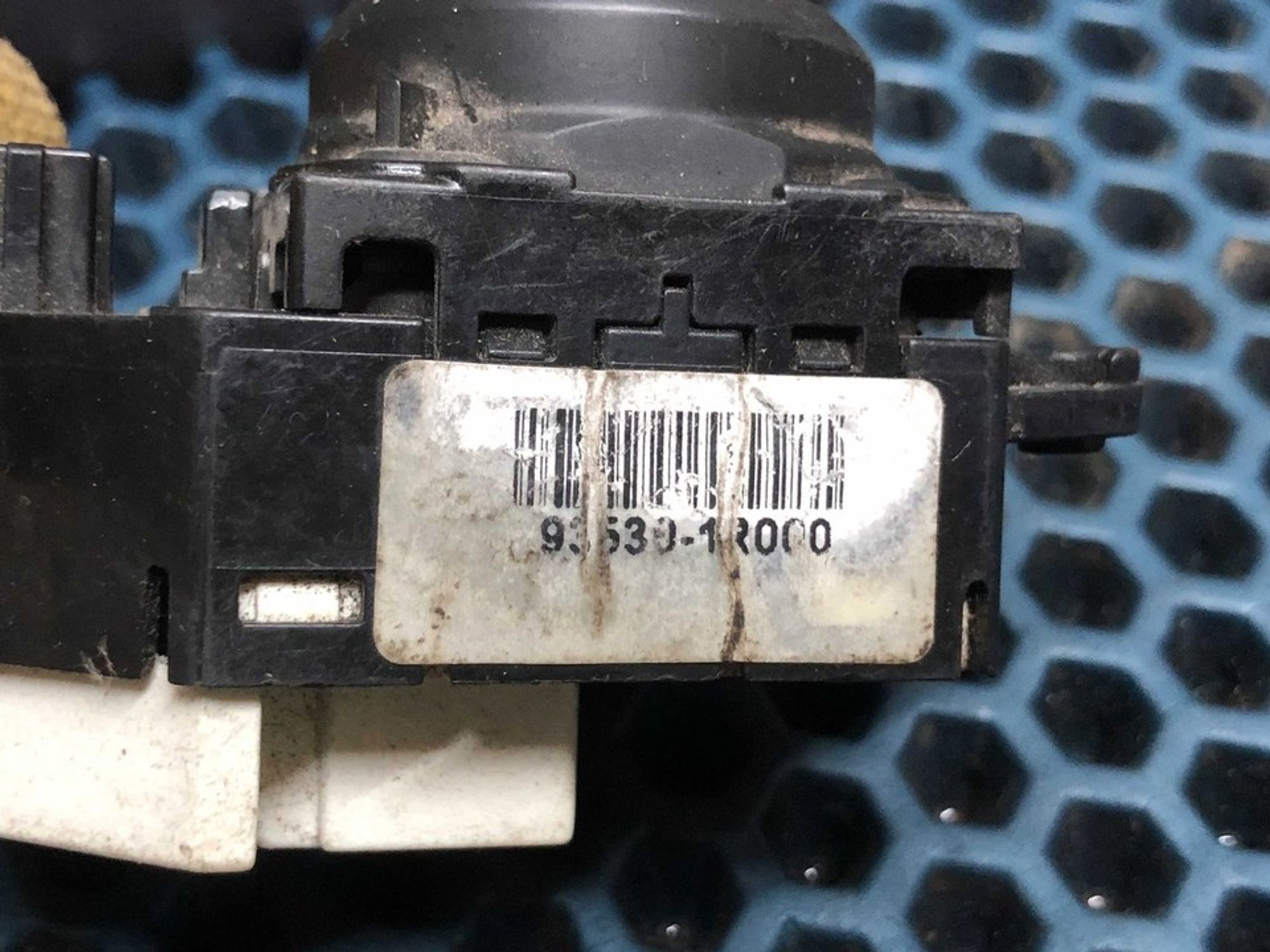 935301R000 Переключатель регулировки зеркала Hyundai Solaris I, 700 рублей, Нижний Новгород