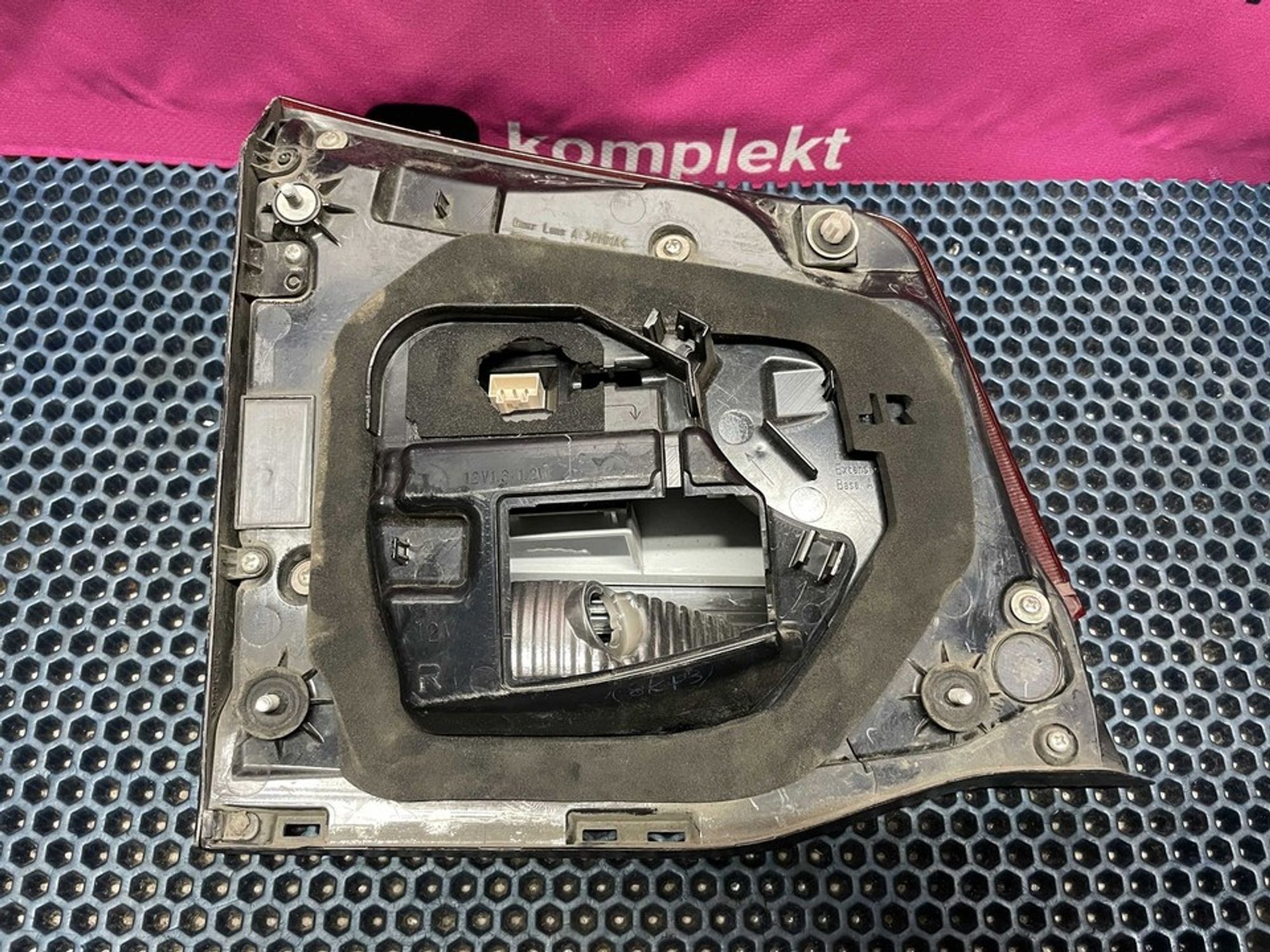 8158160360 Фонарь задний правый внутренний R Toyota Land Cruiser 200, 1400 рублей, Нижний Новгород