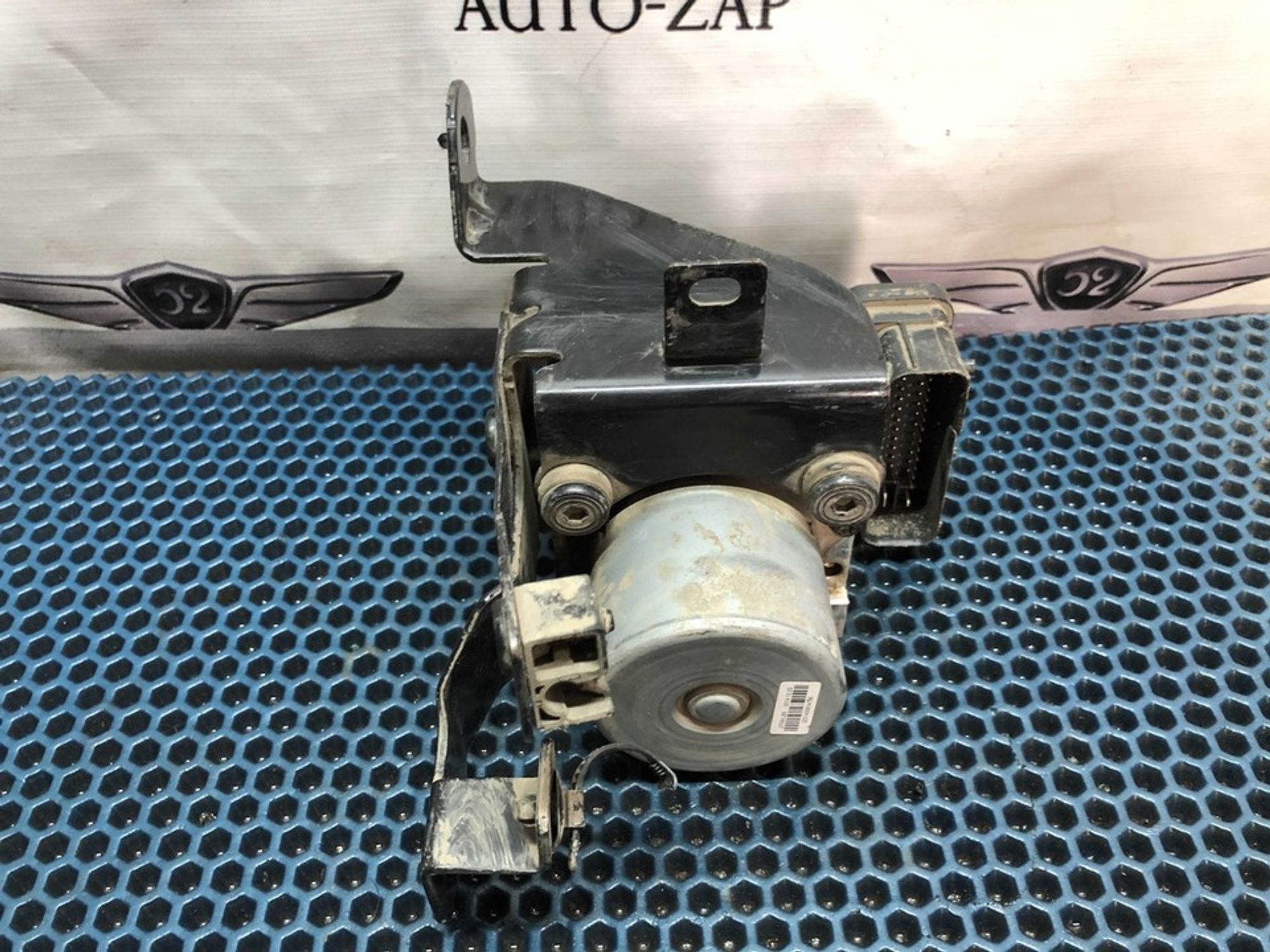 589204L100 Блок ABS (насос) Hyundai Solaris I, 1000 рублей, Нижний Новгород