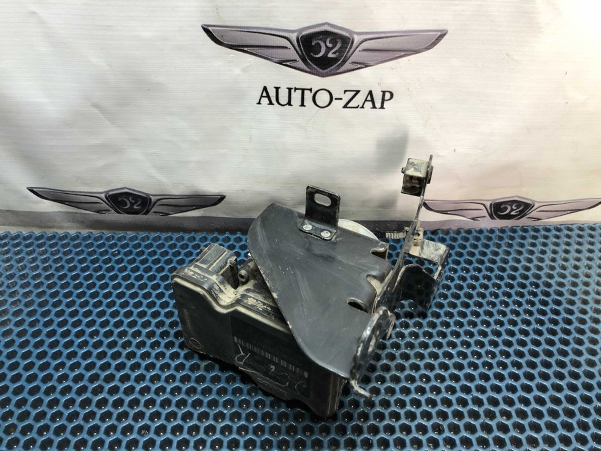 589204L100 Блок ABS (насос) Hyundai Solaris I, 1000 рублей, Нижний Новгород