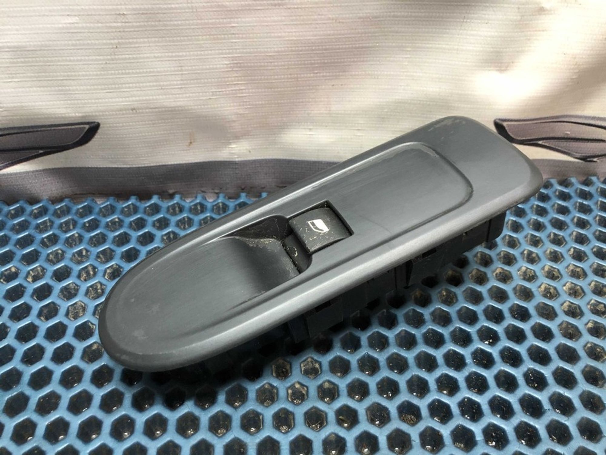 96565184XT Кнопка стеклоподъемника Peugeot 308 I, 500 рублей, Нижний Новгород