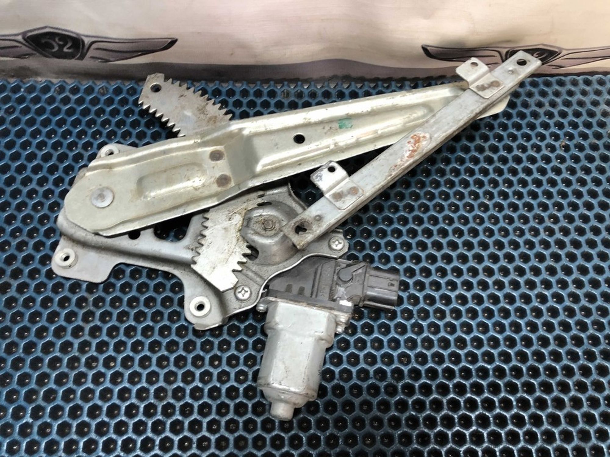 5743A109 Стеклоподъемник механический задний правый R Mitsubishi Lancer X, 800 рублей, Нижний Новгород