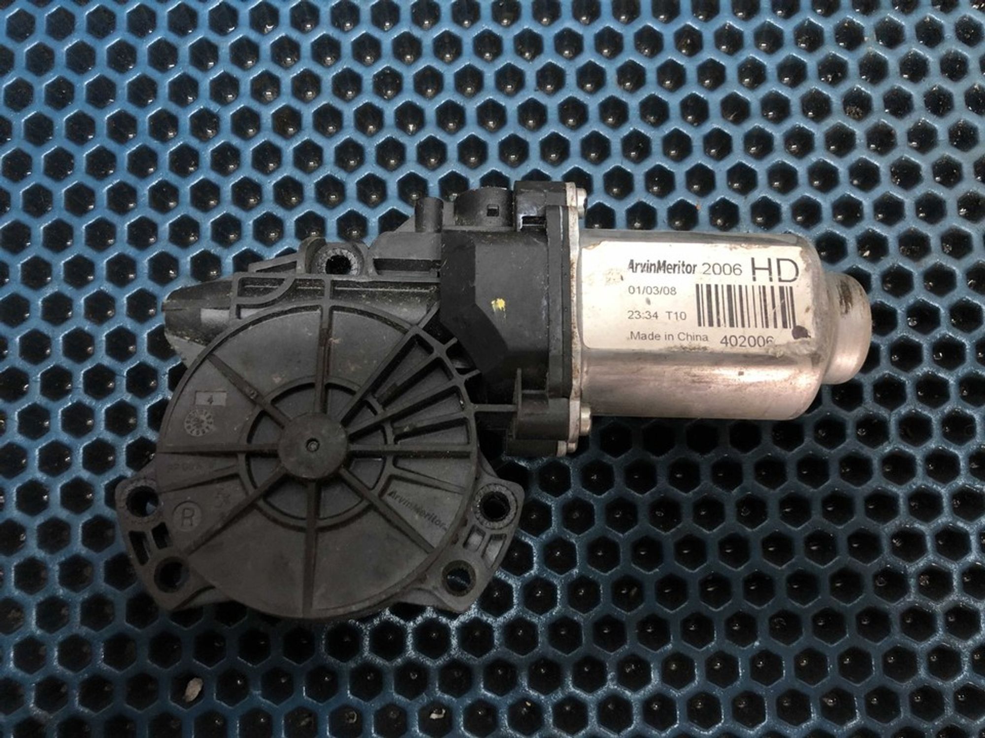 834602H000 Моторчик стеклоподъемника задний правый R Hyundai Elantra HD, 700 рублей, Нижний Новгород