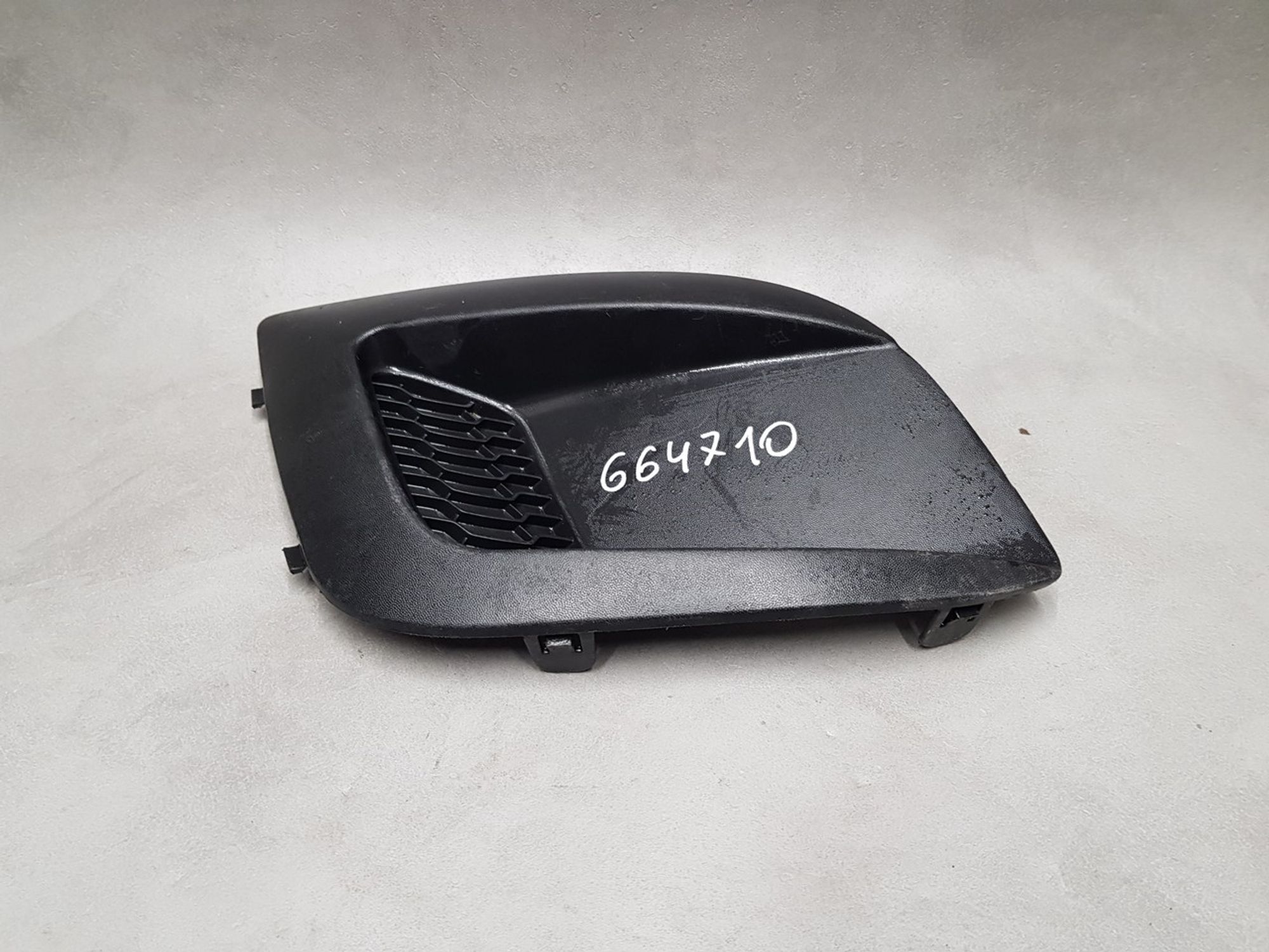 21920280310200 Решетка бампера переднего правая Lada Kalina II, 800 рублей, Нижний Новгород