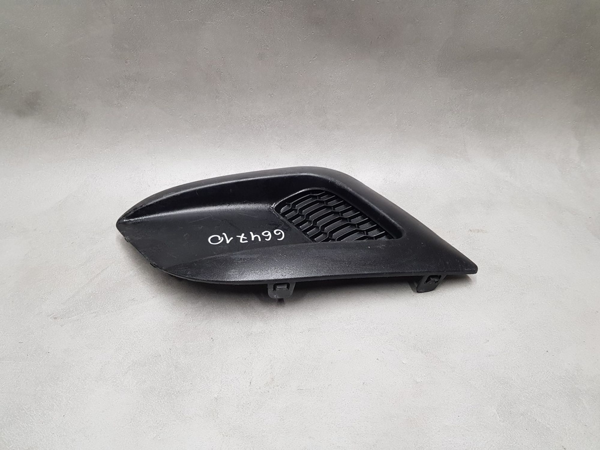 21920280310200 Решетка бампера переднего правая Lada Kalina II, 800 рублей, Нижний Новгород