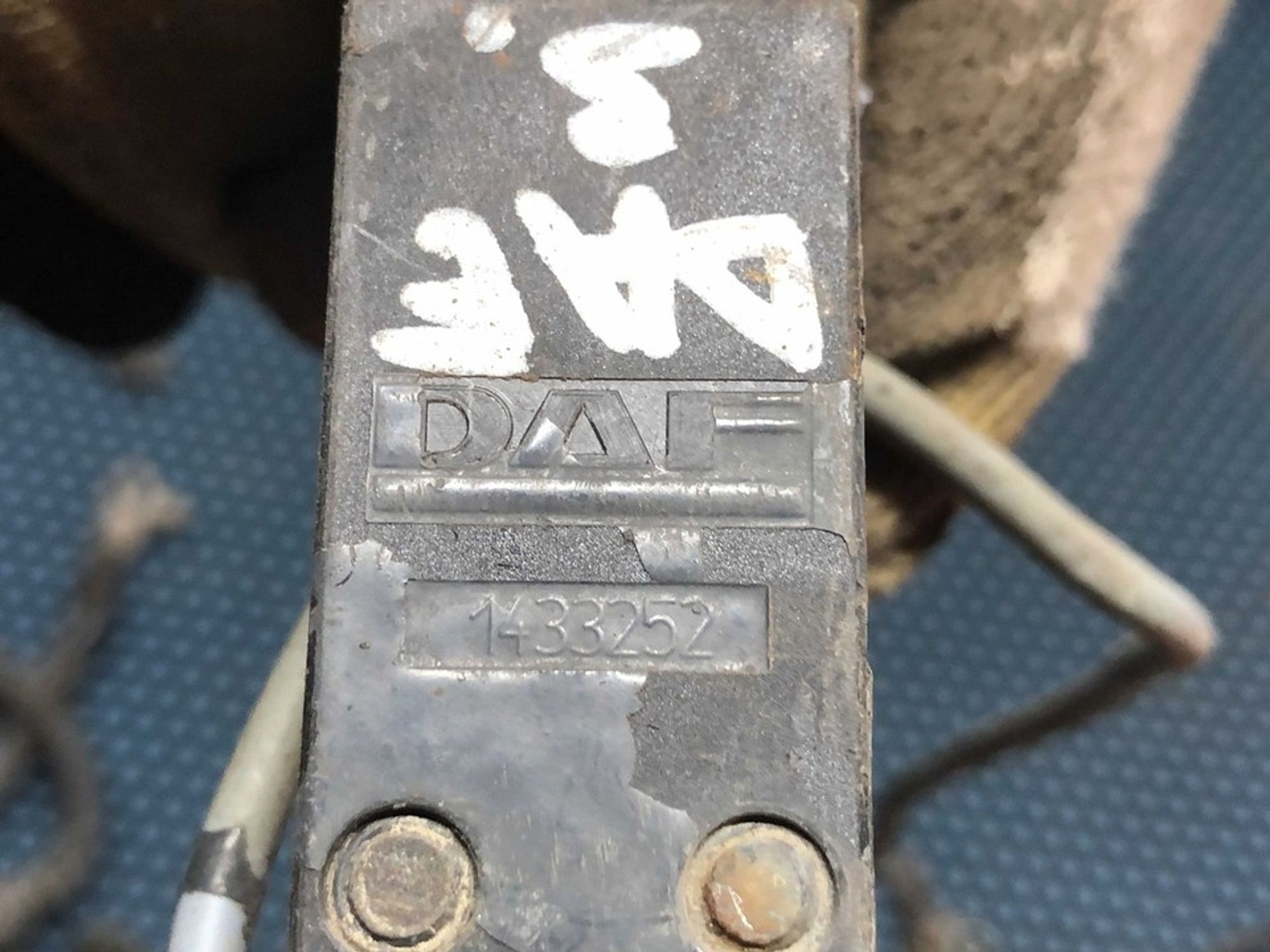 1433252 Датчик открывания замка кабины задний правый R Daf CF I, 500 рублей, Нижний Новгород