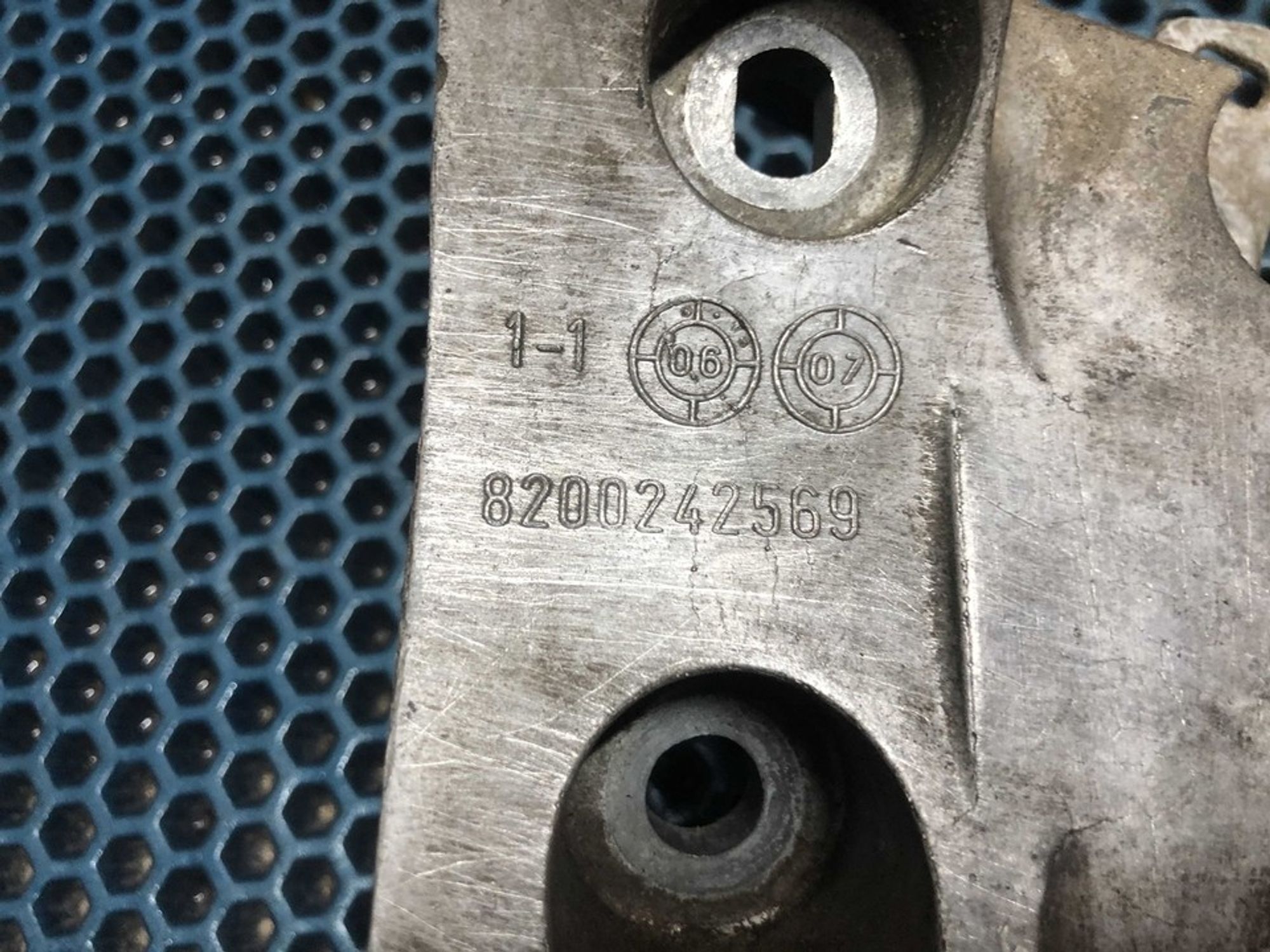 8200242569 Кронштейн генератора Renault Megane II, 800 рублей, Нижний Новгород