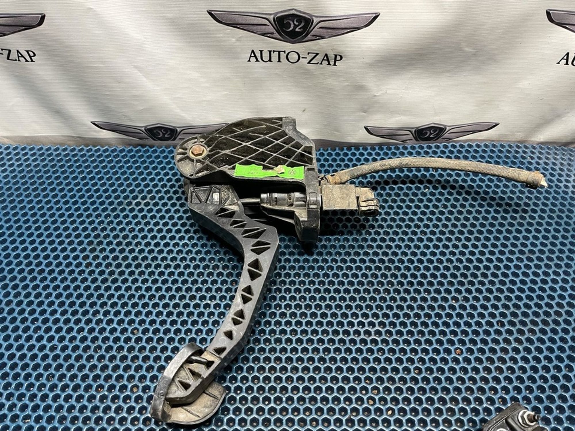 1K1721059 Педаль сцепления Volkswagen Jetta V, 1000 рублей, Нижний Новгород