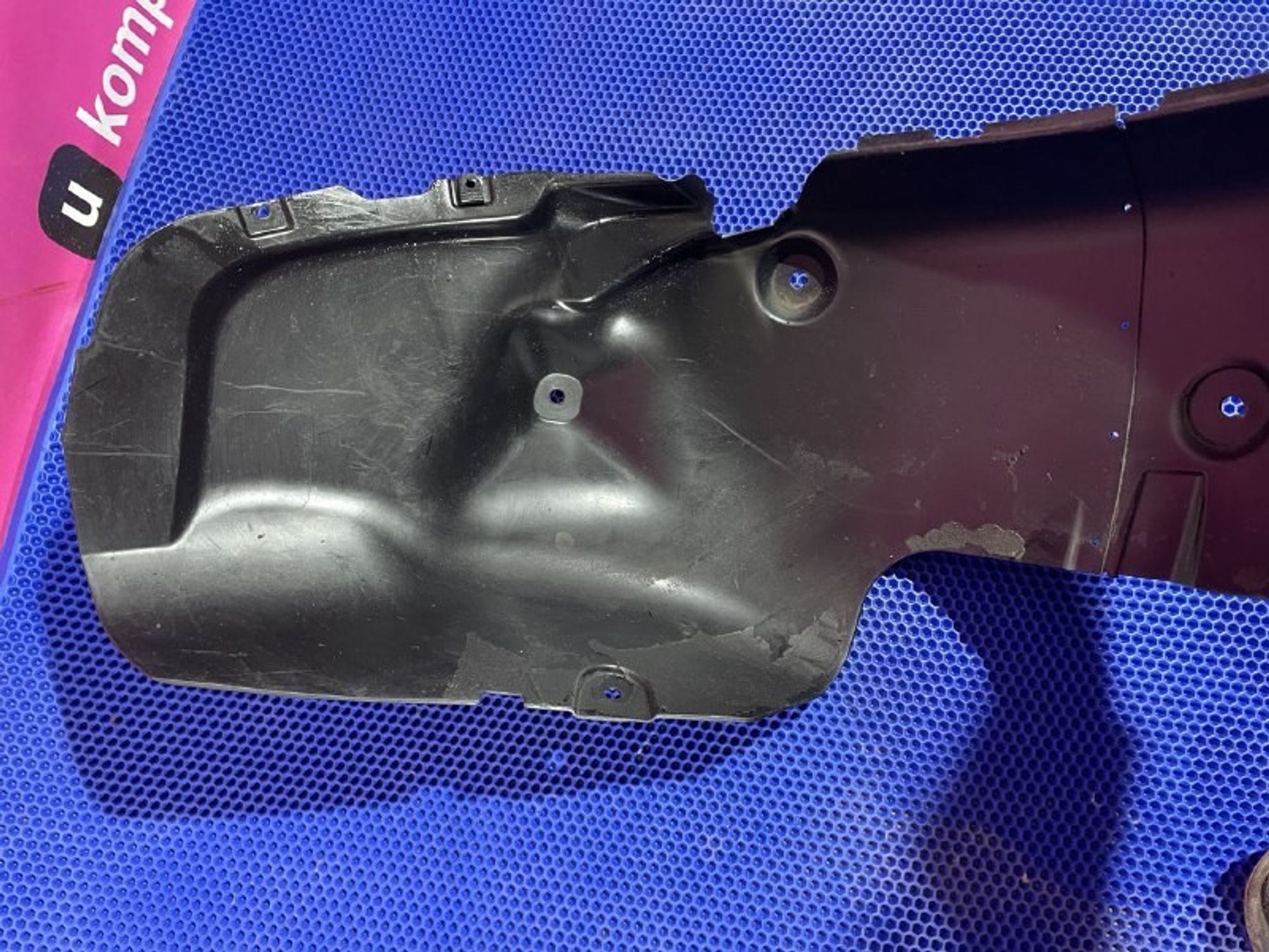 868243U000 Локер задний правый R Kia Sportage III, 1200 рублей, Нижний Новгород