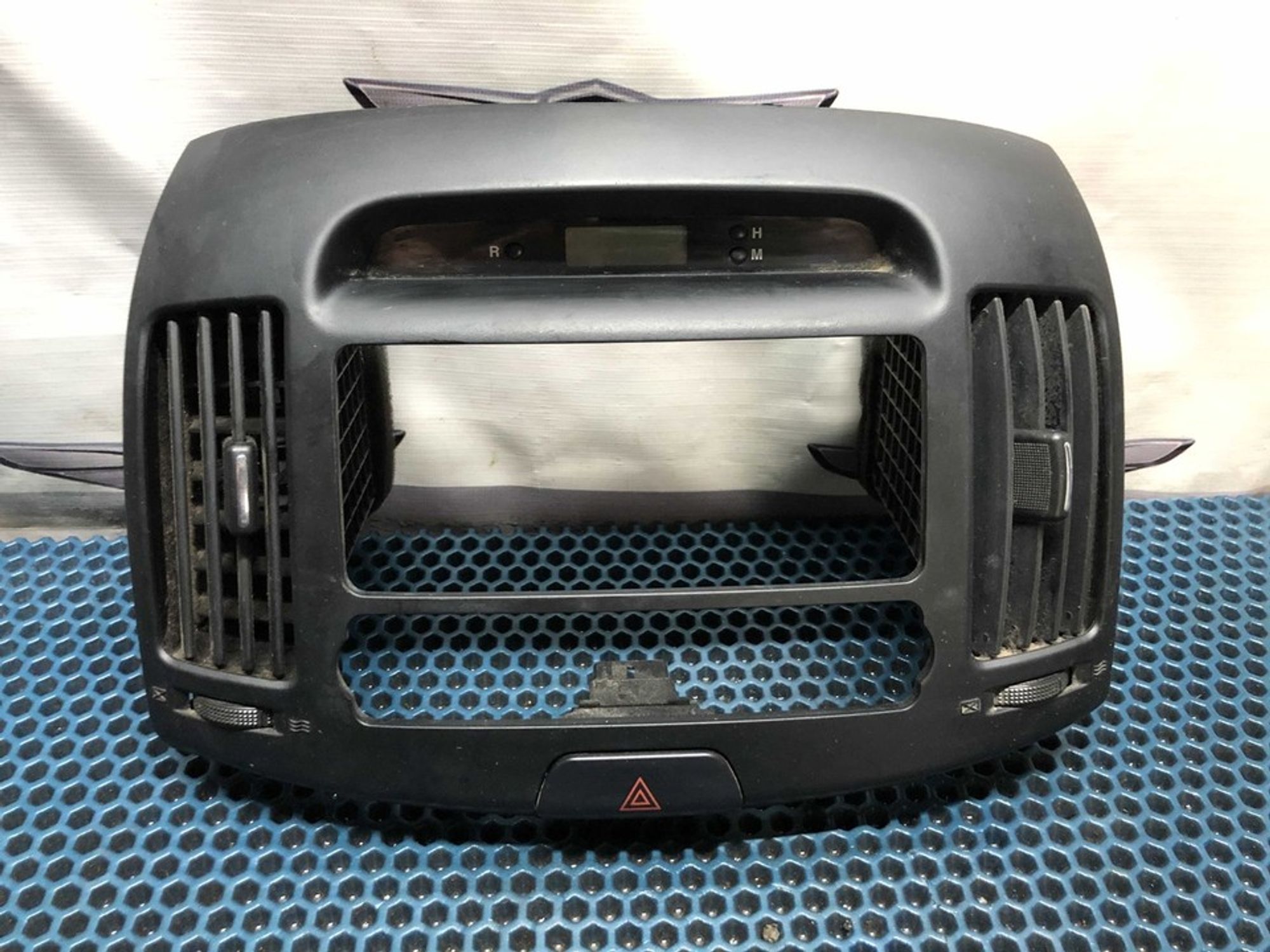 847402H100 Консоль центральная Hyundai Elantra HD, 1500 рублей, Нижний Новгород