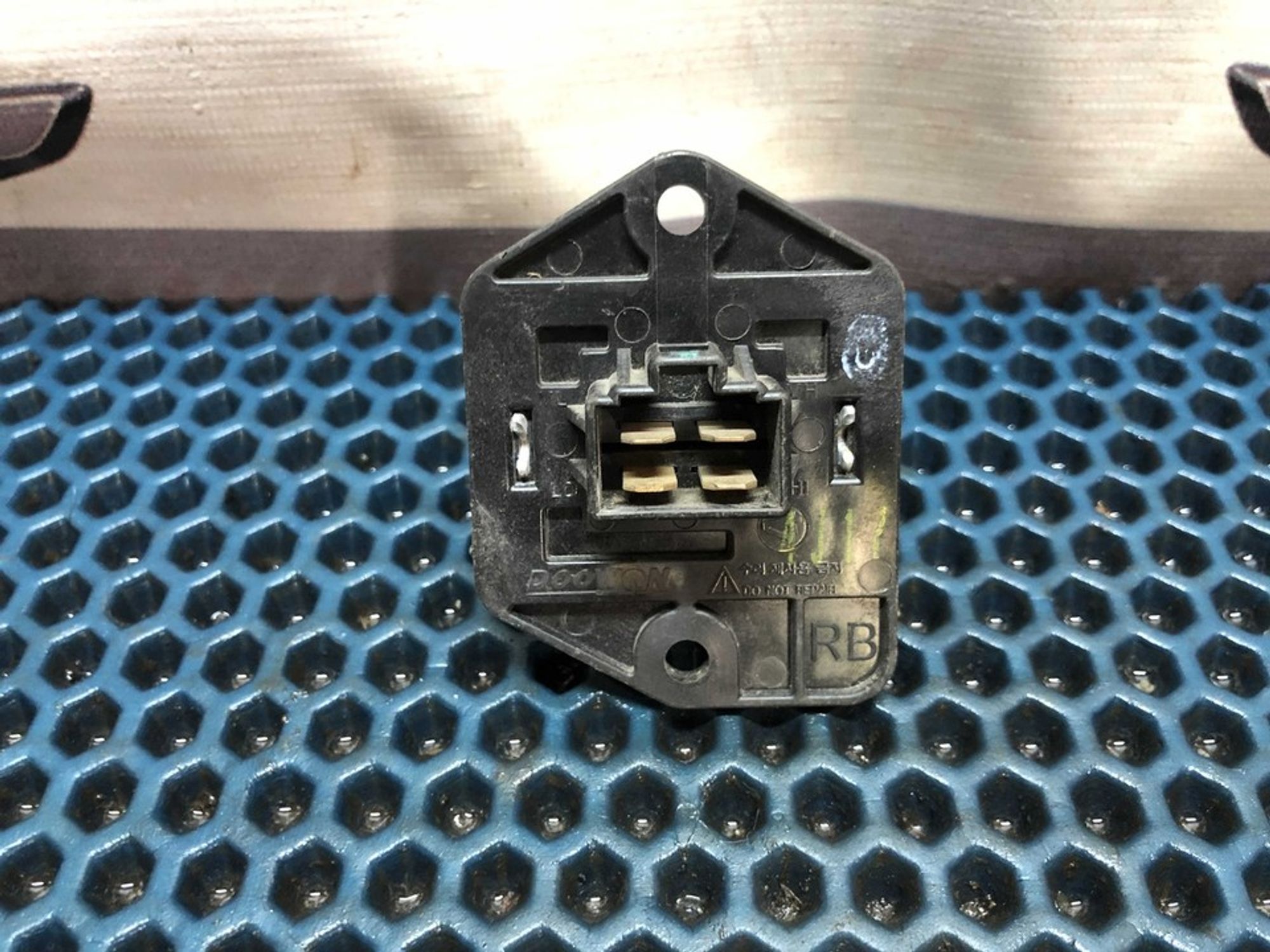 971281R000 Резистор отопителя Hyundai Solaris I, 500 рублей, Нижний Новгород