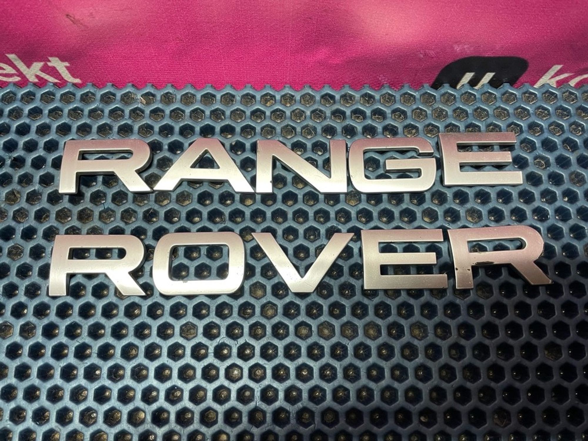 LR092803 Эмблема Land Rover Range Rover Evoque, 900 рублей, Нижний Новгород