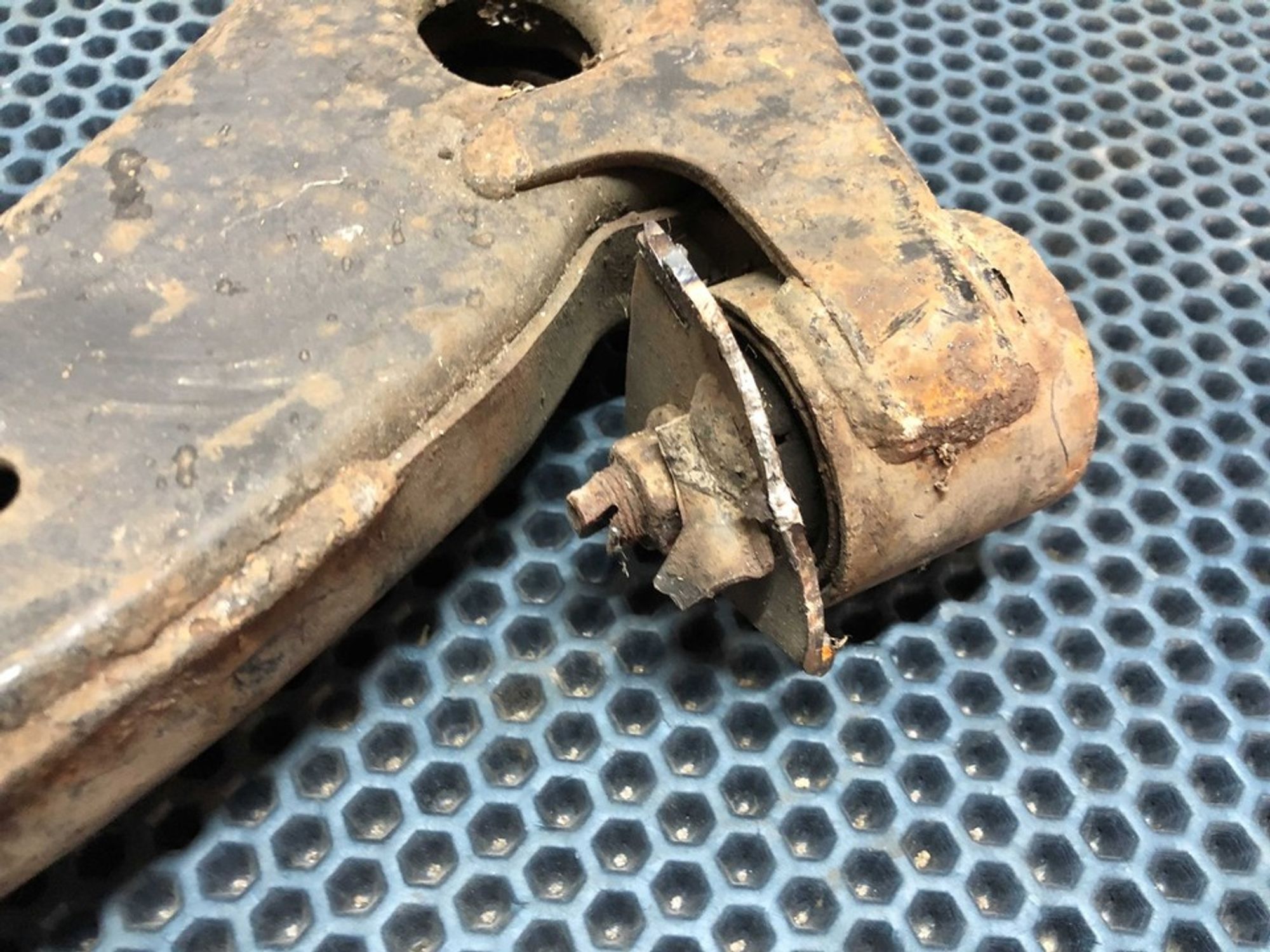 0K2NA34350 Рычаги передний левый L Kia Carens I, 1000 рублей, Нижний Новгород