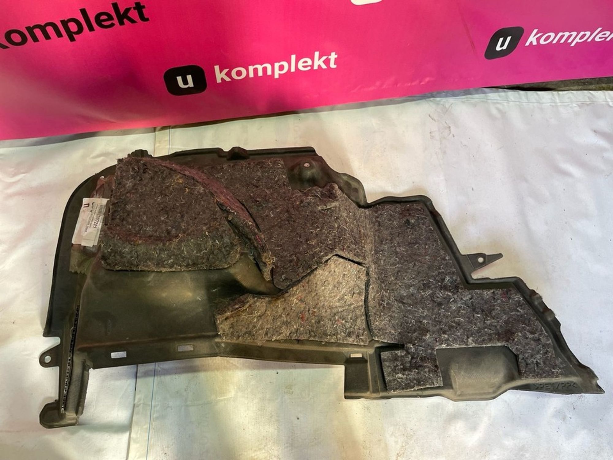 6471012040C0 Обшивка багажника боковая правая R..., 700 рублей, Нижний Новгород