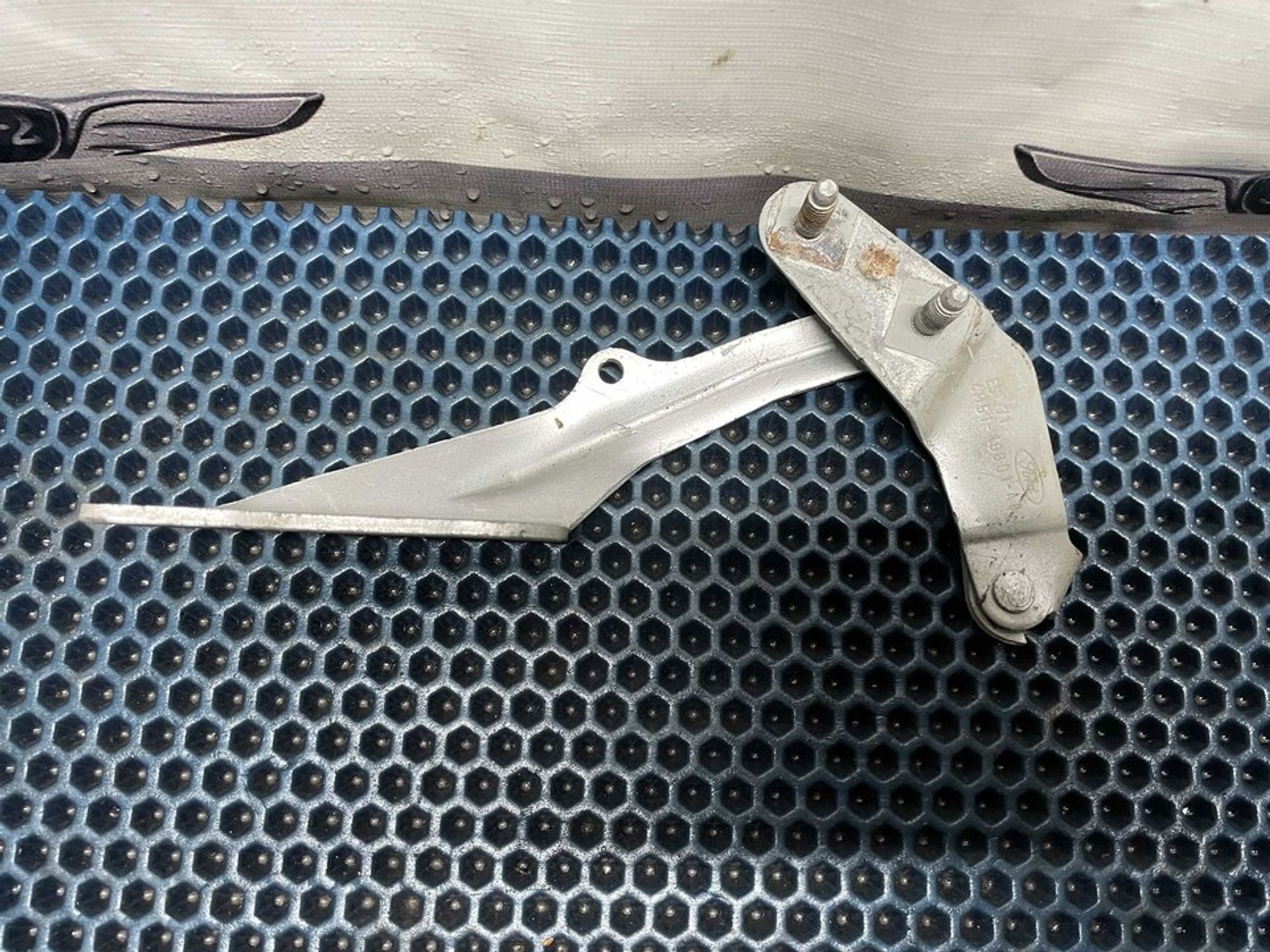 4M5116801AB Петля капота левая L, 1000 рублей, Нижний Новгород