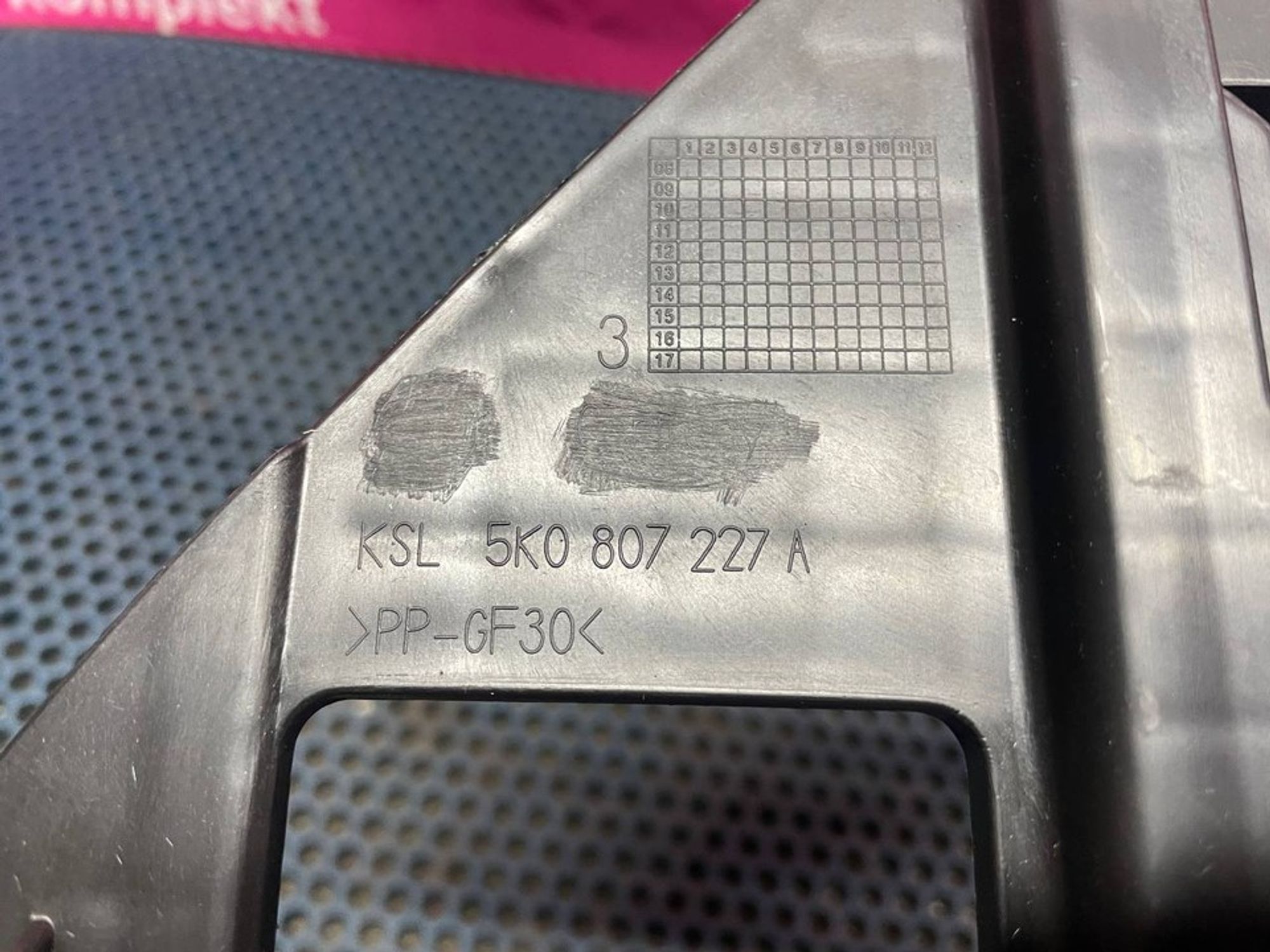 5K0807227A Кронштейн переднего бампера левый L Volkswagen Golf VI, 500 рублей, Нижний Новгород