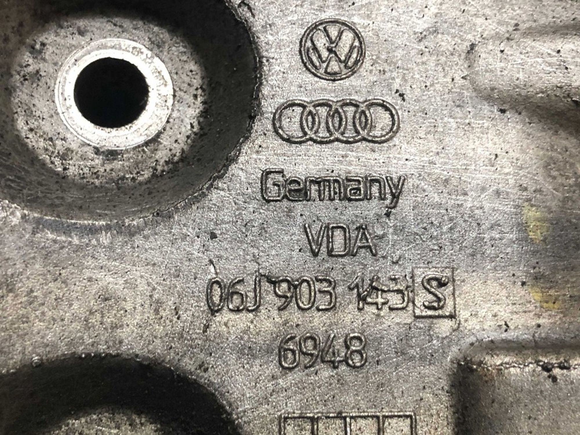 06J903143 Кронштейн генератора Audi A3 8P, 1700 рублей, Нижний Новгород