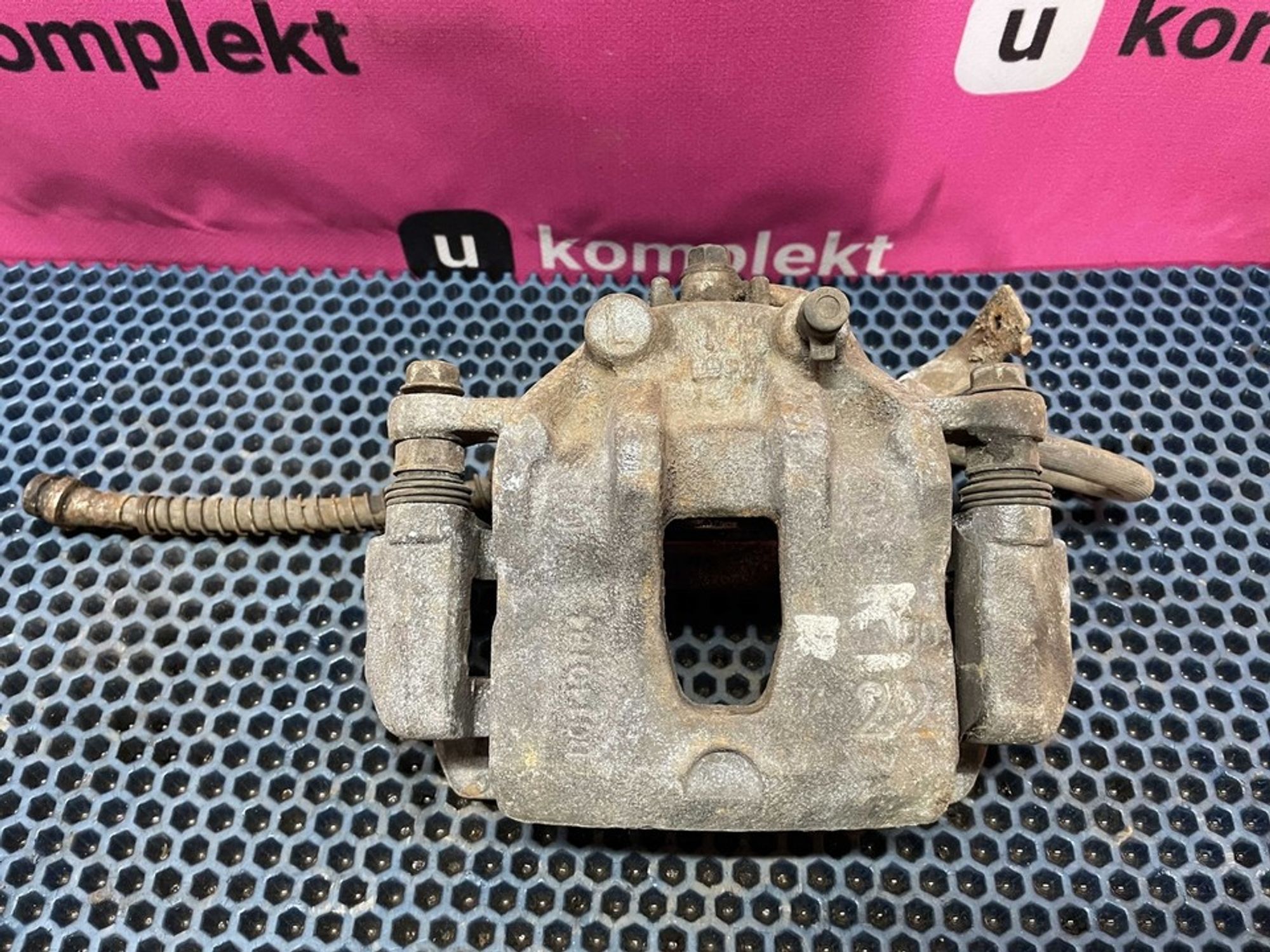 581104L000 Суппорт передний левый L Hyundai Solaris I, 1800 рублей, Нижний Новгород