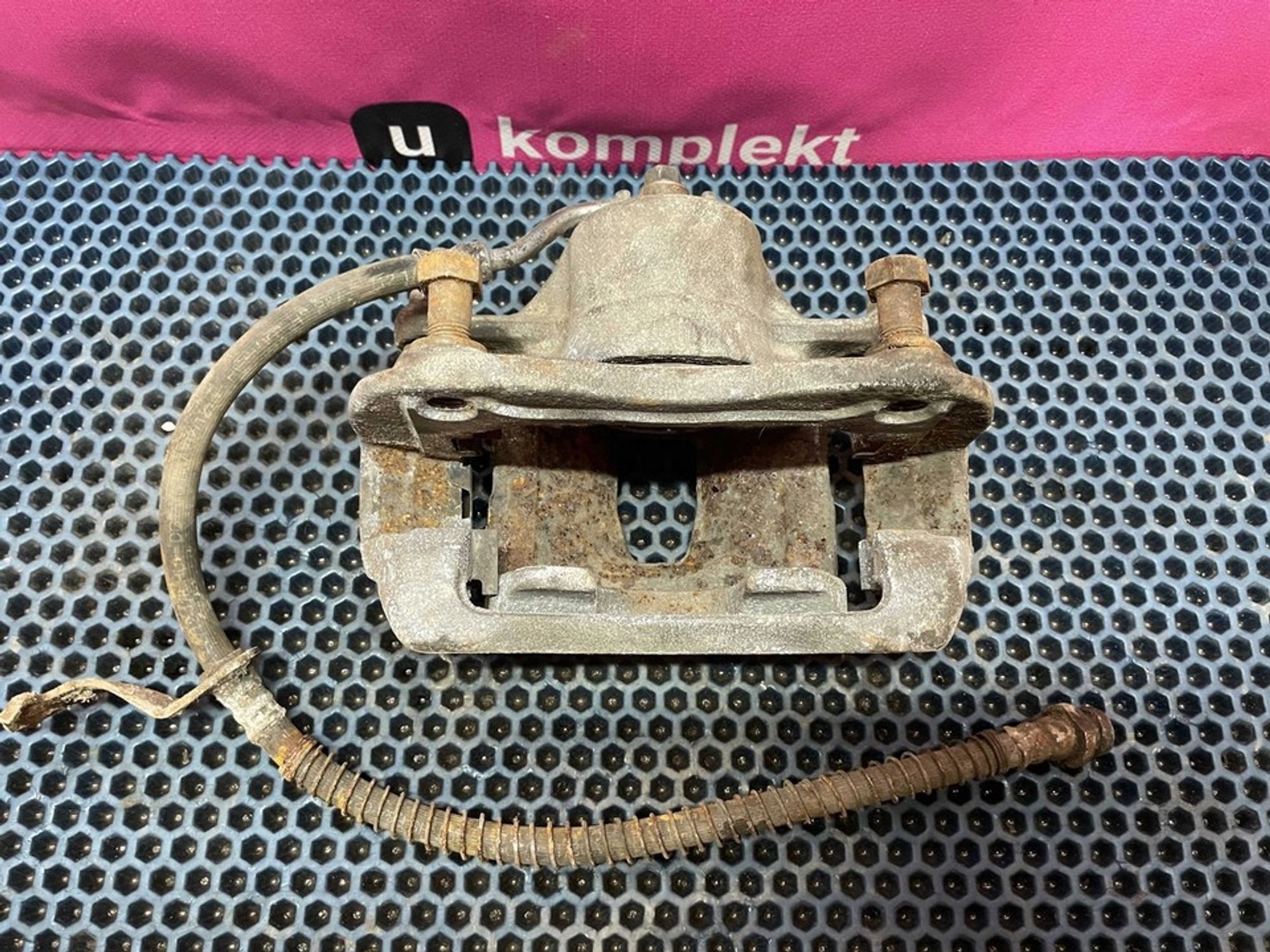 581104L000 Суппорт передний левый L Hyundai Solaris I, 1800 рублей, Нижний Новгород