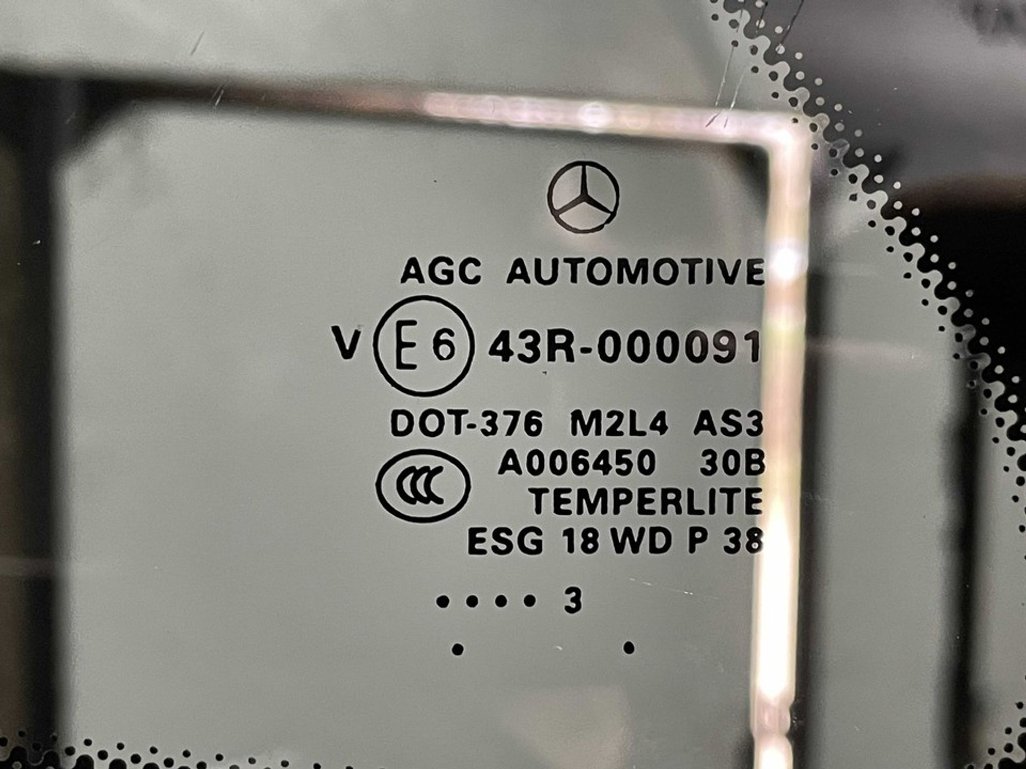 A1646700311 Стекло кузовное заднее правое R Mercedes-Benz M-class W164, 2000 рублей, Нижний Новгород