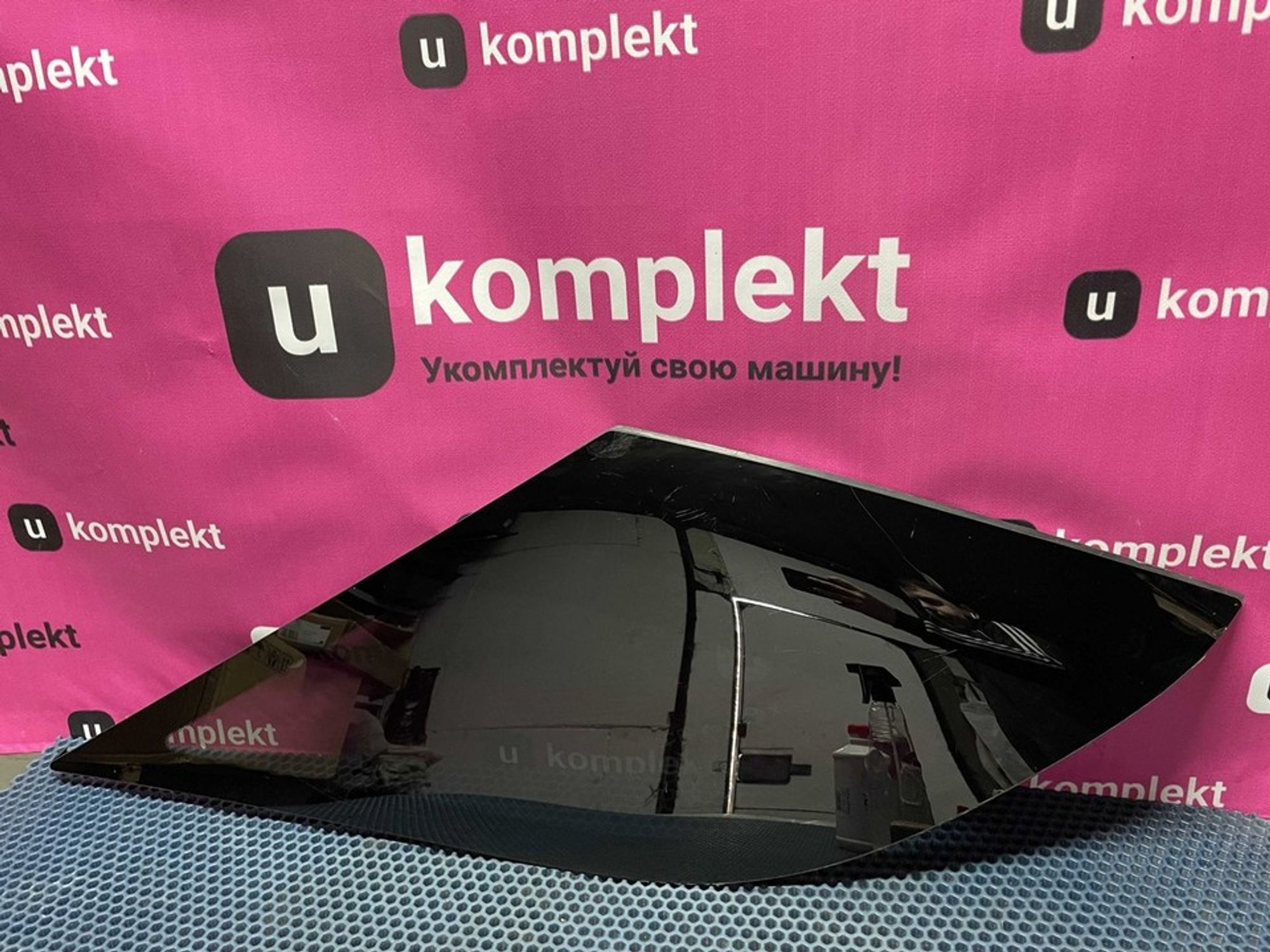 A1646700311 Стекло кузовное заднее правое R Mercedes-Benz M-class W164, 2000 рублей, Нижний Новгород